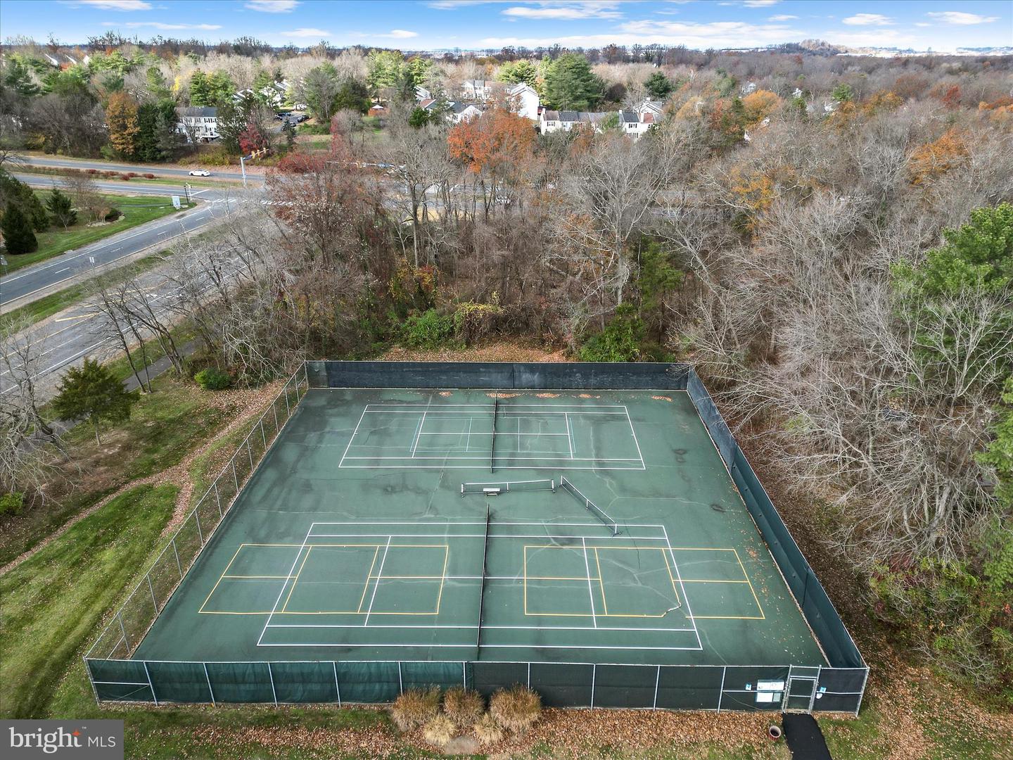 15 MARIAN CT, STERLING, Virginia 20165, 2 Bedrooms Bedrooms, ,2 BathroomsBathrooms,Residential,For sale,15 MARIAN CT,VALO2108318 MLS # VALO2108318