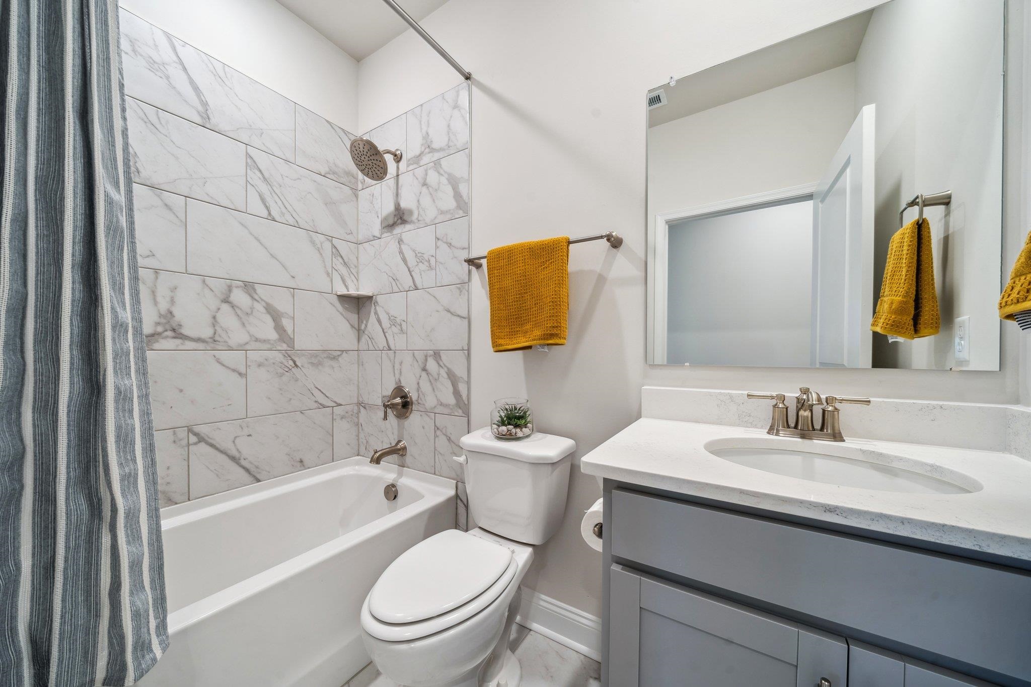 46 AVONWOODS DR, STAUNTON, Virginia 24401, 4 Bedrooms Bedrooms, ,3 BathroomsBathrooms,Residential,46 AVONWOODS DR,666962 MLS # 666962