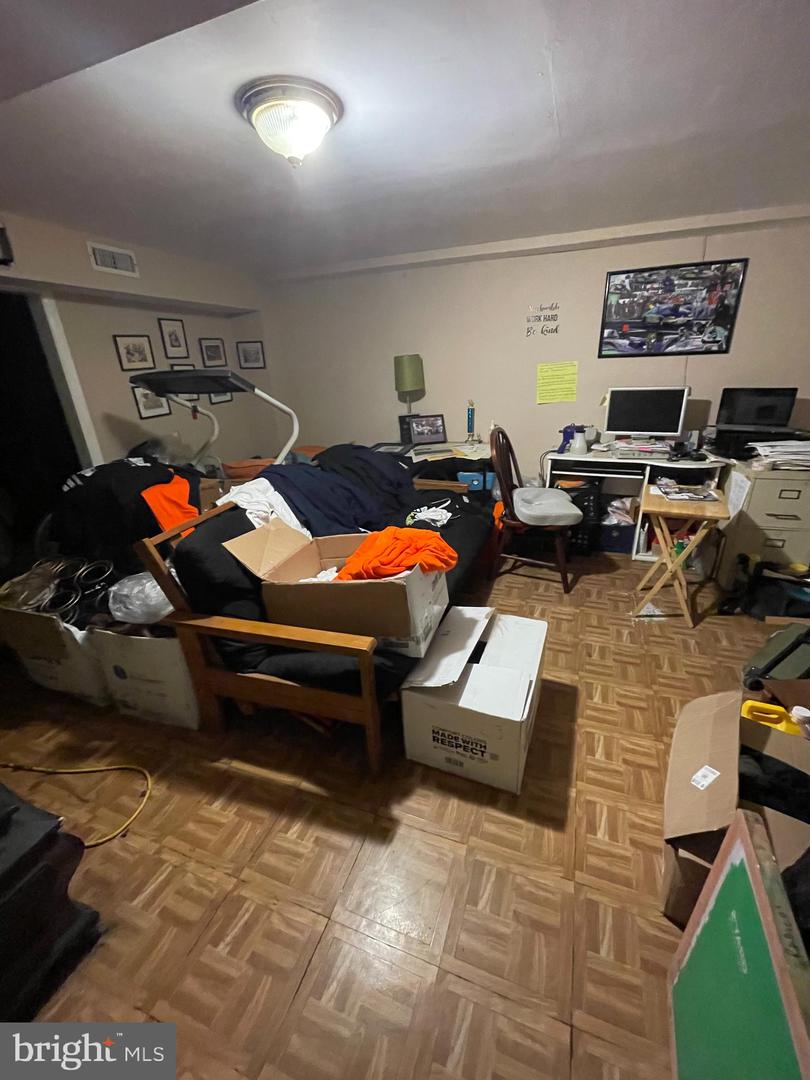 3018 M PL SE, WASHINGTON, District Of Columbia 20019, 3 Bedrooms Bedrooms, 7 Rooms Rooms,1 BathroomBathrooms,Residential,For sale,3018 M PL SE,DCDC2227100 MLS # DCDC2227100