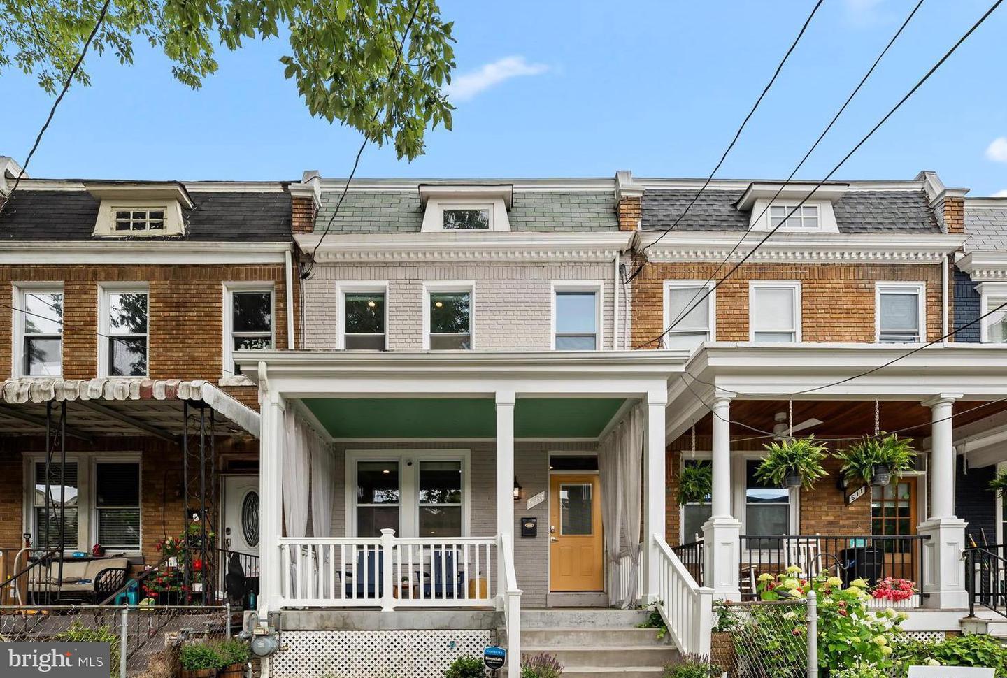 613 LONGFELLOW ST NW, WASHINGTON, District Of Columbia 20011, 4 Bedrooms Bedrooms, ,3 BathroomsBathrooms,Residential,For sale,613 LONGFELLOW ST NW,DCDC2229244 MLS # DCDC2229244