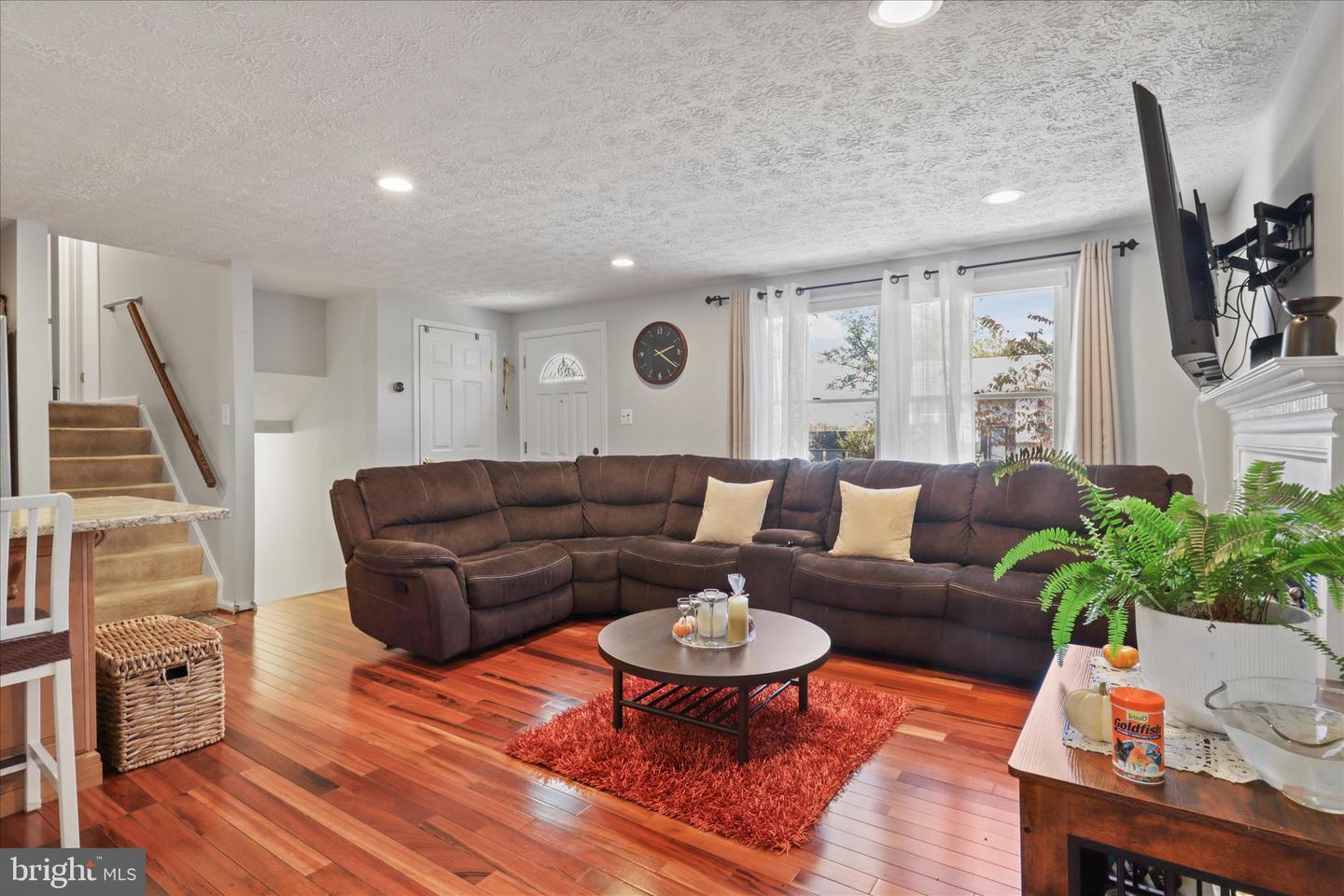 207 N LAURA ANNE DR, STERLING, Virginia 20164, 3 Bedrooms Bedrooms, ,3 BathroomsBathrooms,Residential,For sale,207 N LAURA ANNE DR,VALO2110052 MLS # VALO2110052 207 N LAURA ANNE DR, STERLING, Virginia 20164, 3 Bedrooms Bedrooms, ,3 BathroomsBathrooms,Residential,For sale,207 N LAURA ANNE DR,VALO2110052 MLS # VALO2110052