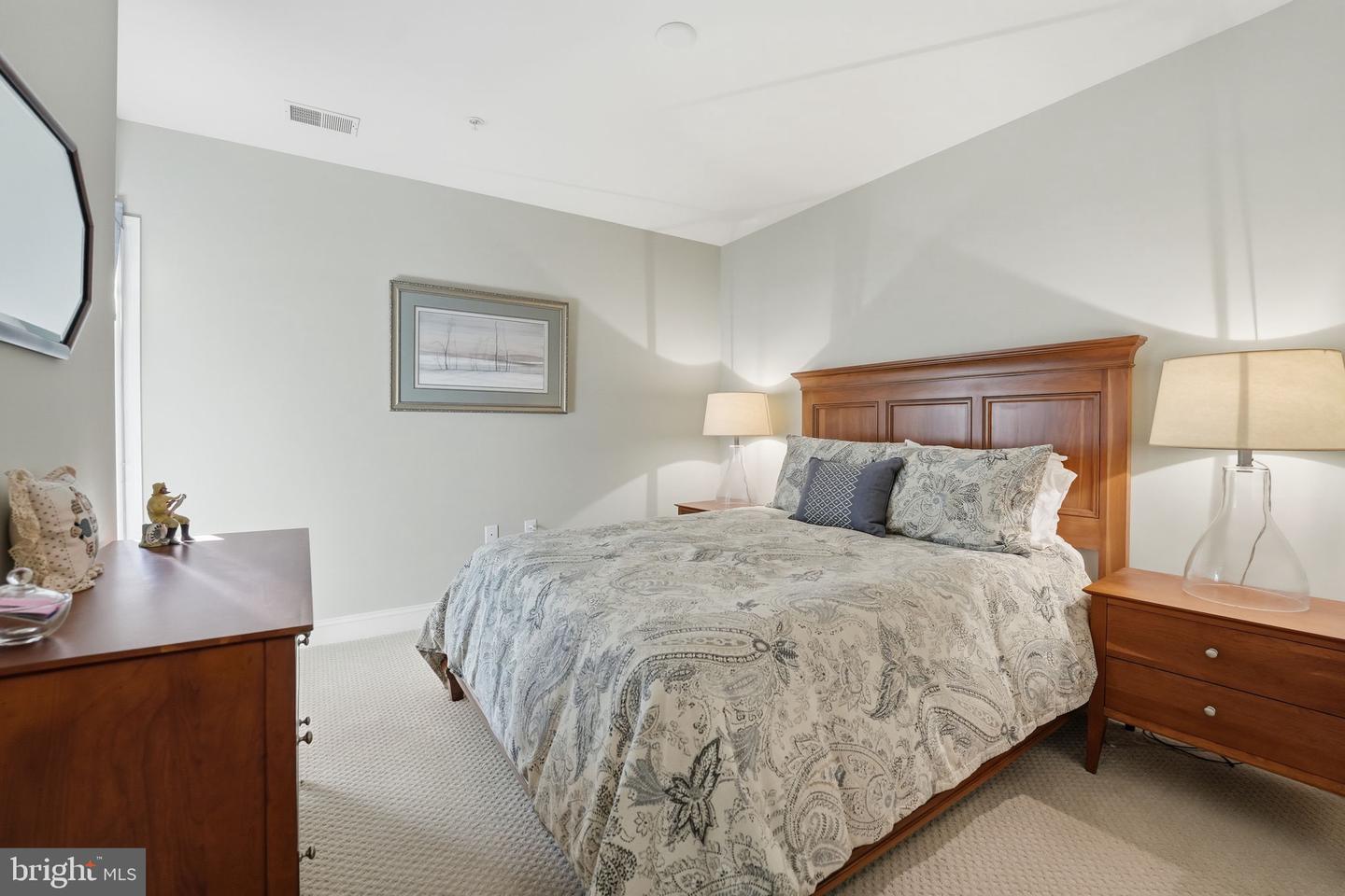 426 N GEORGE MASON DR, ARLINGTON, Virginia 22203, 5 Bedrooms Bedrooms, ,4 BathroomsBathrooms,Residential,For sale,426 N GEORGE MASON DR,VAAR2065776 MLS # VAAR2065776