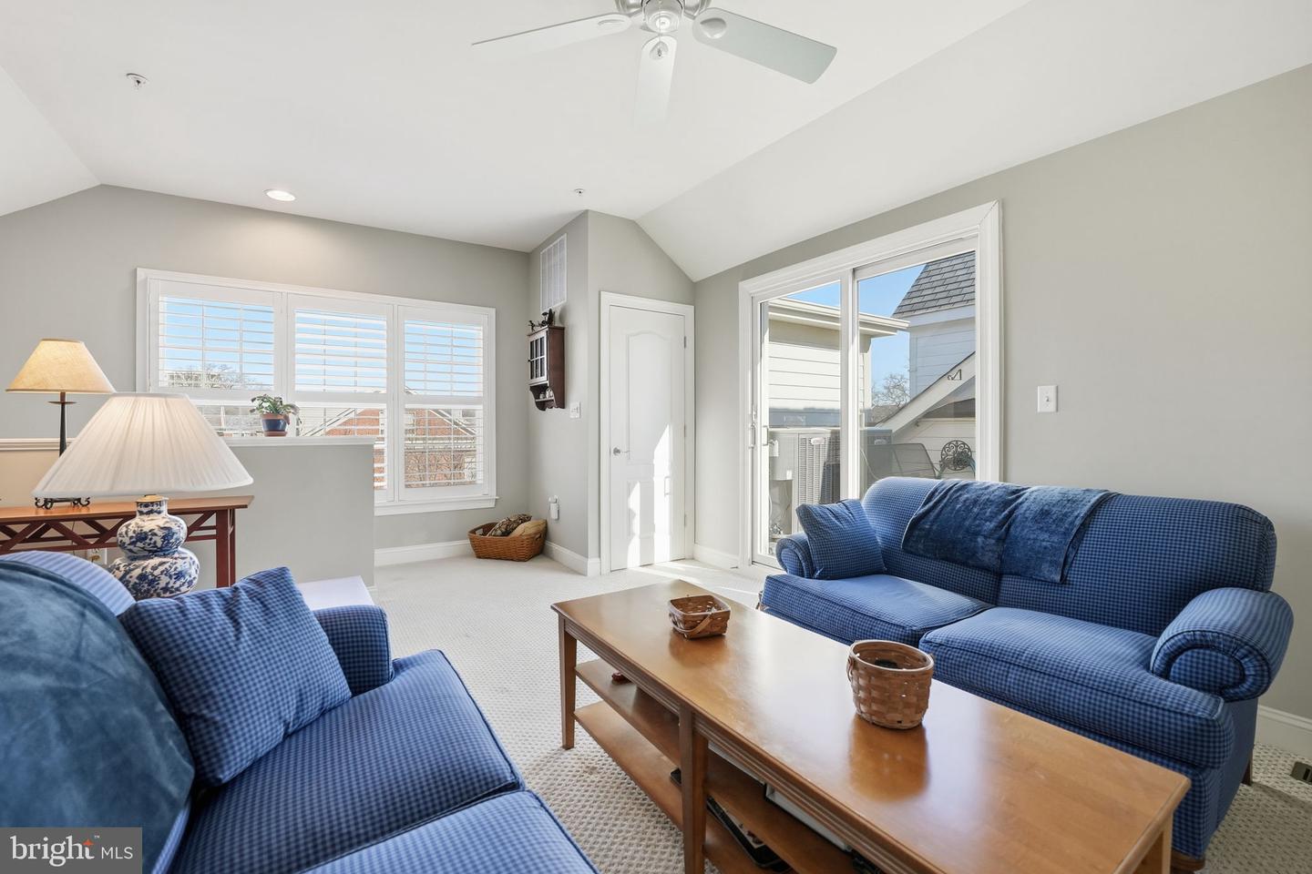 426 N GEORGE MASON DR, ARLINGTON, Virginia 22203, 5 Bedrooms Bedrooms, ,4 BathroomsBathrooms,Residential,For sale,426 N GEORGE MASON DR,VAAR2065776 MLS # VAAR2065776