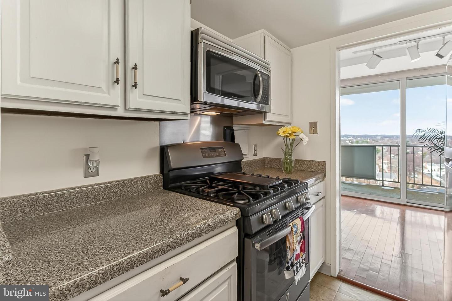 301 N BEAUREGARD ST #1608, ALEXANDRIA, Virginia 22312, 3 Bedrooms Bedrooms, ,2 BathroomsBathrooms,Residential,For sale,301 N BEAUREGARD ST #1608,VAAX2051624 MLS # VAAX2051624