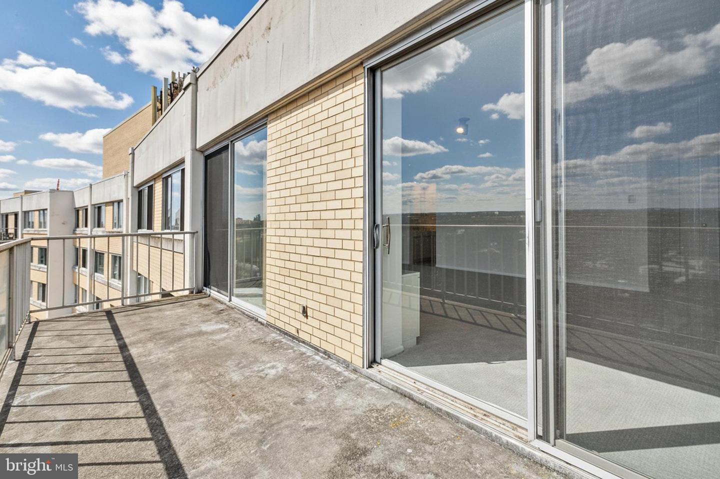 301 N BEAUREGARD ST #1608, ALEXANDRIA, Virginia 22312, 3 Bedrooms Bedrooms, ,2 BathroomsBathrooms,Residential,For sale,301 N BEAUREGARD ST #1608,VAAX2051624 MLS # VAAX2051624