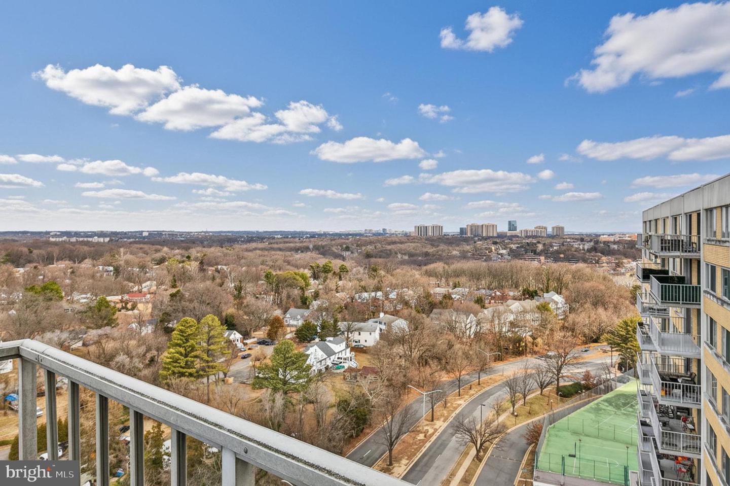 301 N BEAUREGARD ST #1608, ALEXANDRIA, Virginia 22312, 3 Bedrooms Bedrooms, ,2 BathroomsBathrooms,Residential,For sale,301 N BEAUREGARD ST #1608,VAAX2051624 MLS # VAAX2051624