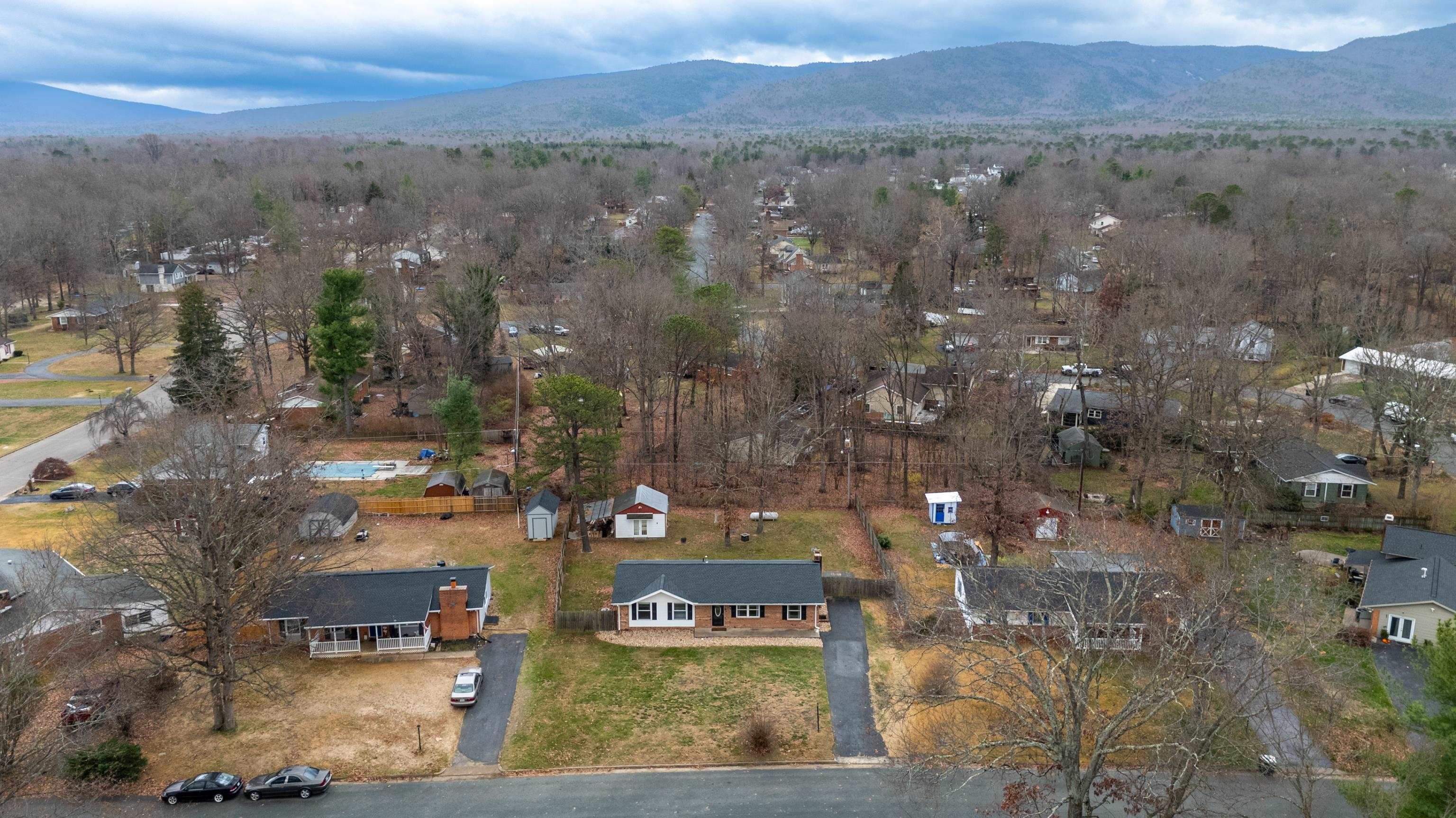 77 GREENWAY RD, STUARTS DRAFT, Virginia 24477, 3 Bedrooms Bedrooms, ,1 BathroomBathrooms,Residential,77 GREENWAY RD,671542 MLS # 671542