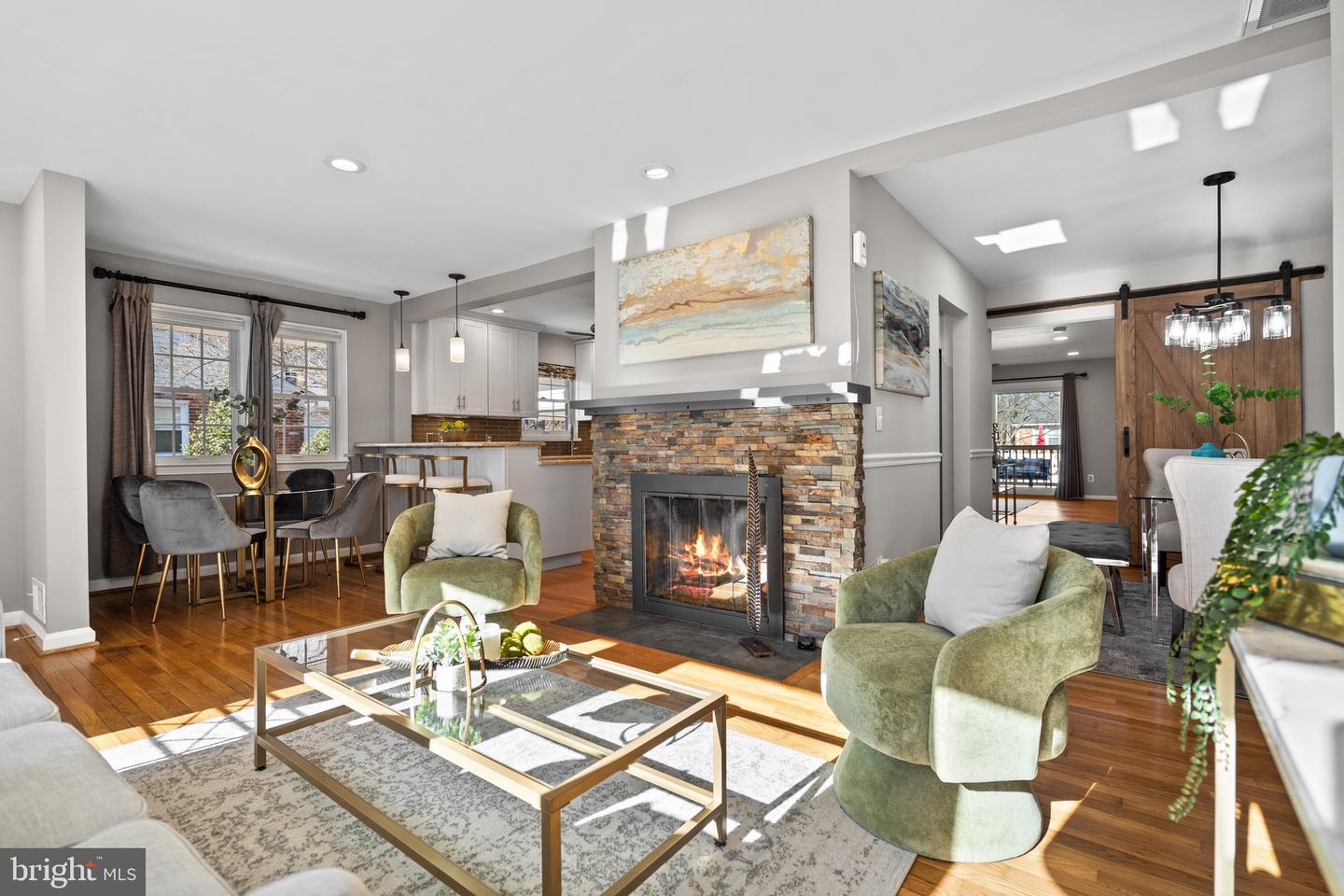 2002 SHENANDOAH RD, ALEXANDRIA, Virginia 22308, 3 Bedrooms Bedrooms, ,2 BathroomsBathrooms,Residential,For sale,2002 SHENANDOAH RD,VAFX2279532 MLS # VAFX2279532 2002 SHENANDOAH RD, ALEXANDRIA, Virginia 22308, 3 Bedrooms Bedrooms, ,2 BathroomsBathrooms,Residential,For sale,2002 SHENANDOAH RD,VAFX2279532 MLS # VAFX2279532