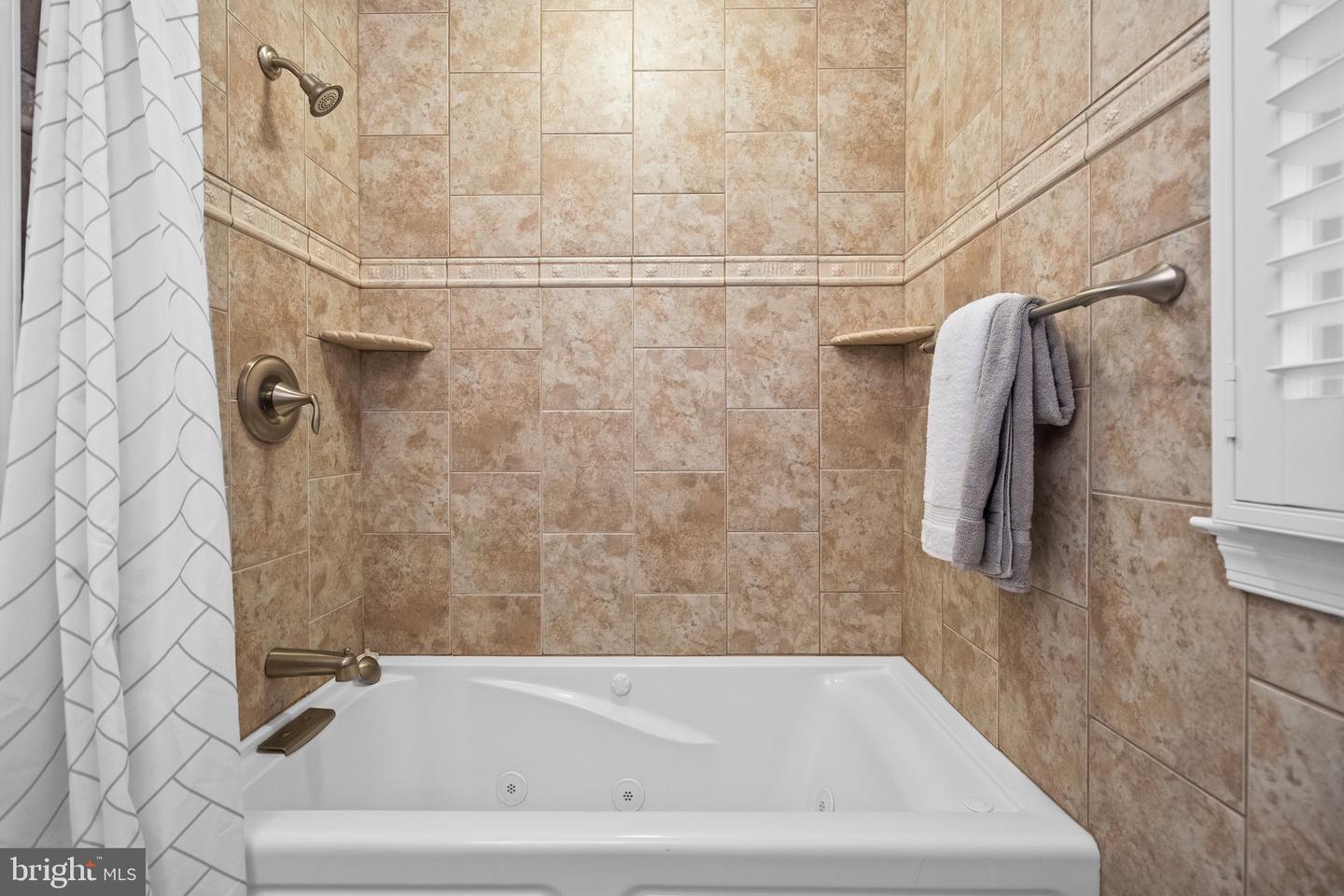 2002 SHENANDOAH RD, ALEXANDRIA, Virginia 22308, 3 Bedrooms Bedrooms, ,2 BathroomsBathrooms,Residential,For sale,2002 SHENANDOAH RD,VAFX2279532 MLS # VAFX2279532 2002 SHENANDOAH RD, ALEXANDRIA, Virginia 22308, 3 Bedrooms Bedrooms, ,2 BathroomsBathrooms,Residential,For sale,2002 SHENANDOAH RD,VAFX2279532 MLS # VAFX2279532