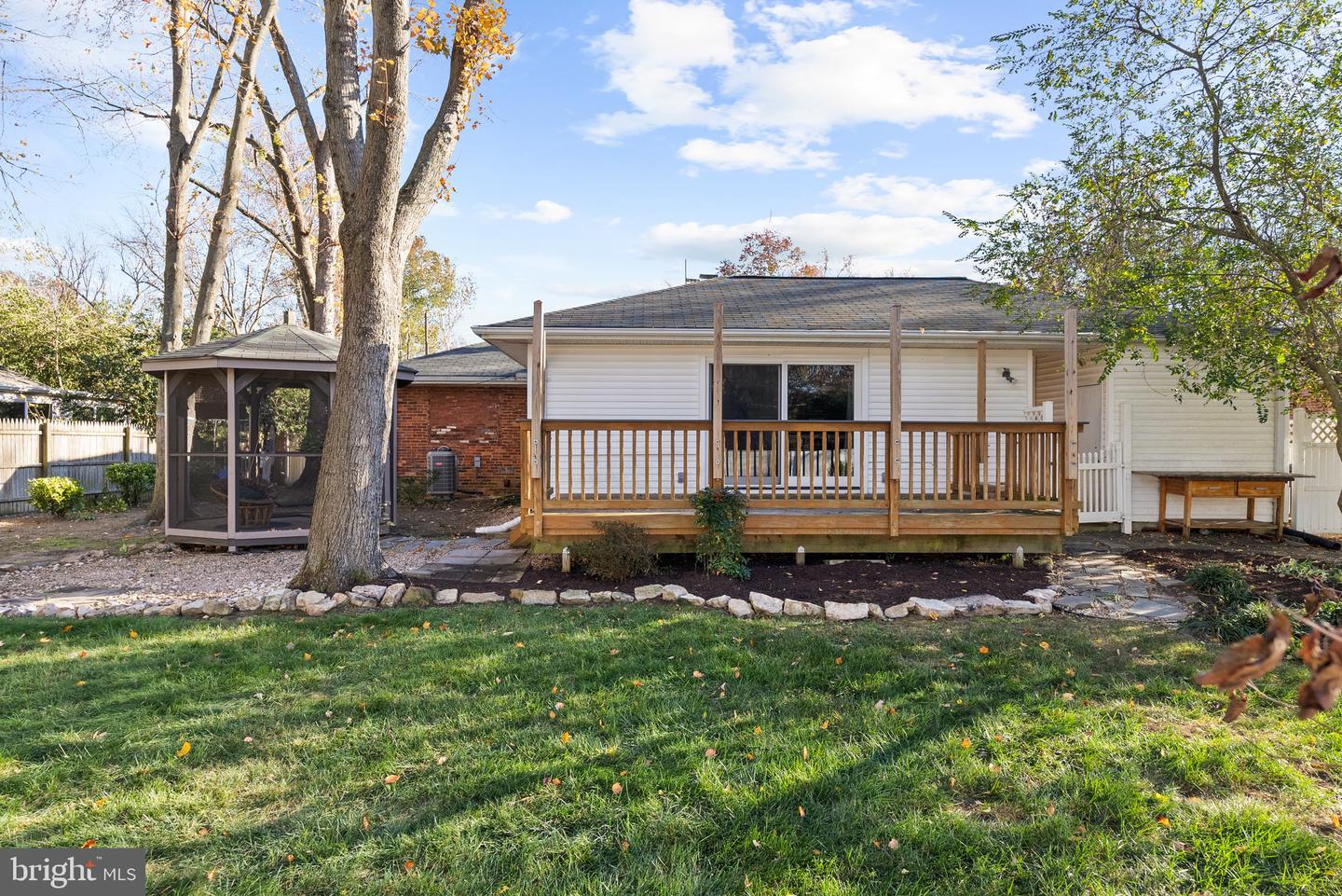 2002 SHENANDOAH RD, ALEXANDRIA, Virginia 22308, 3 Bedrooms Bedrooms, ,2 BathroomsBathrooms,Residential,For sale,2002 SHENANDOAH RD,VAFX2279532 MLS # VAFX2279532 2002 SHENANDOAH RD, ALEXANDRIA, Virginia 22308, 3 Bedrooms Bedrooms, ,2 BathroomsBathrooms,Residential,For sale,2002 SHENANDOAH RD,VAFX2279532 MLS # VAFX2279532