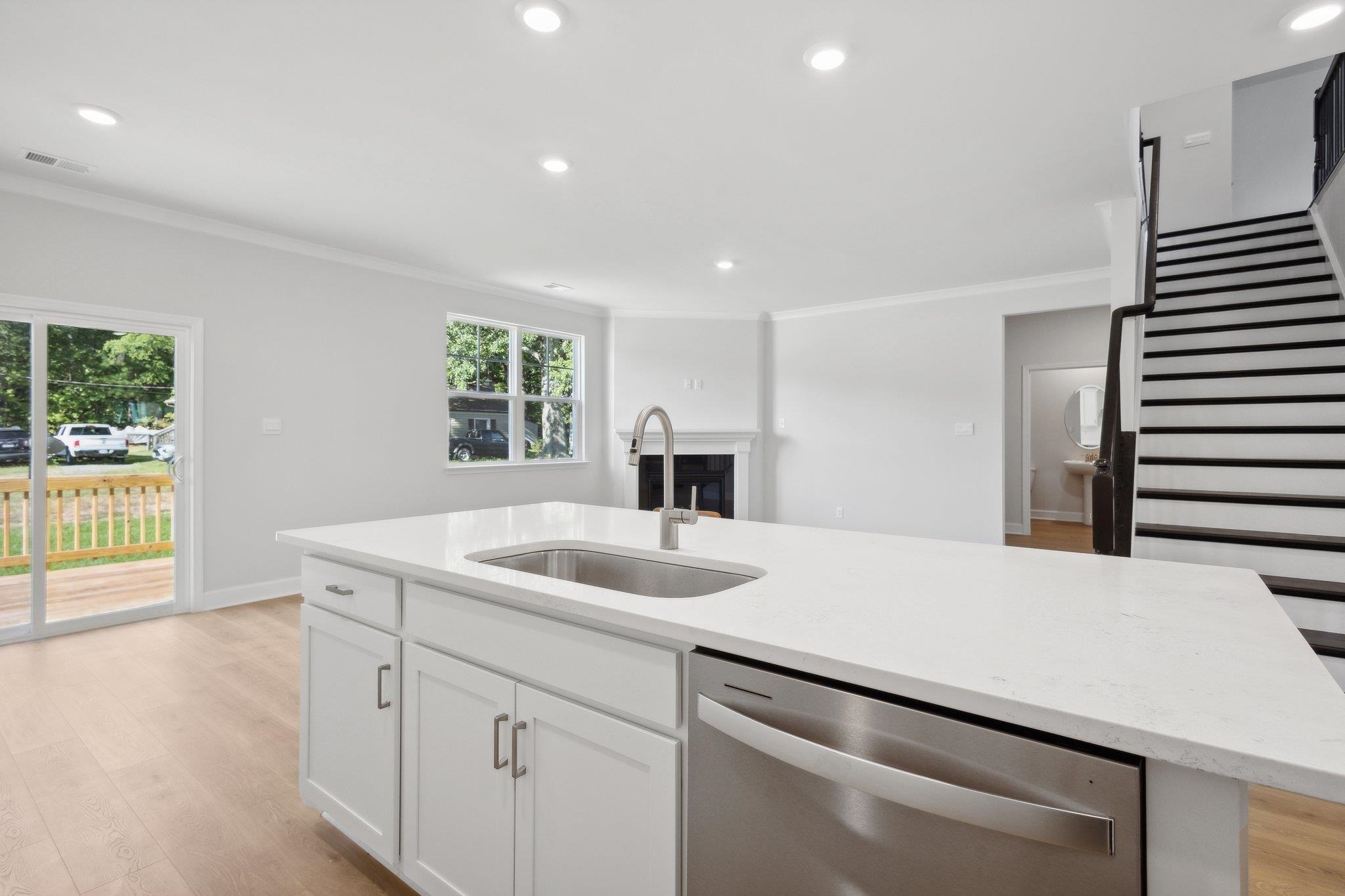 74 AVONWOODS DR, STAUNTON, Virginia 24401, 4 Bedrooms Bedrooms, ,3 BathroomsBathrooms,Residential,74 AVONWOODS DR,672469 MLS # 672469