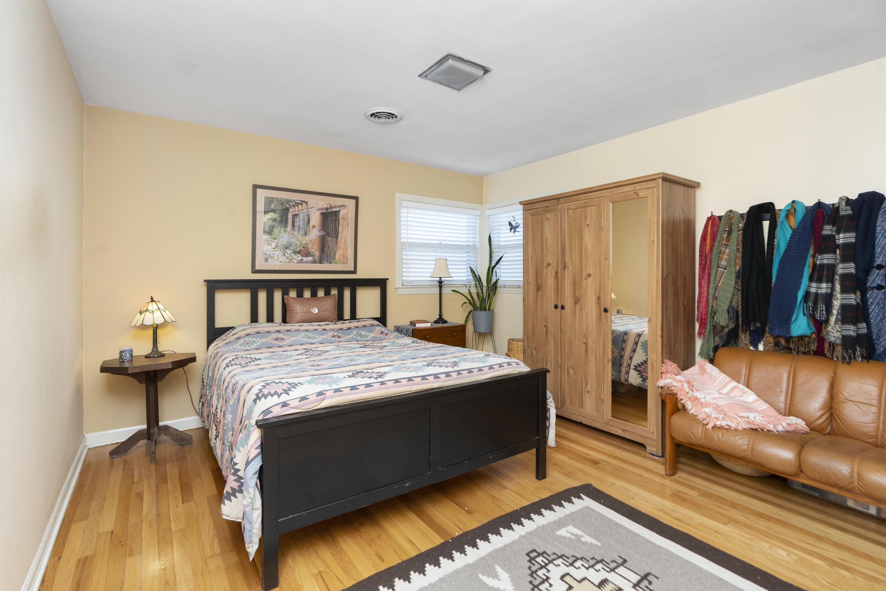 301 VALLEY VIEW DR, STAUNTON, Virginia 24401, 2 Bedrooms Bedrooms, ,2 BathroomsBathrooms,Residential,301 VALLEY VIEW DR,672472 MLS # 672472