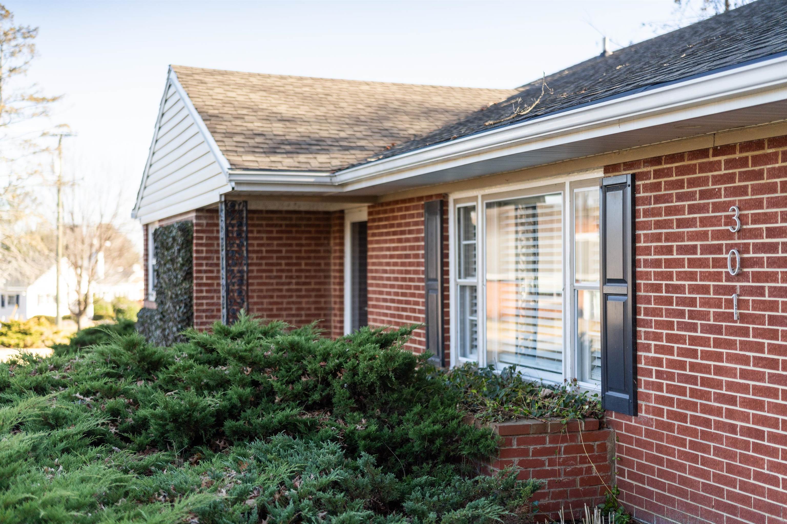 301 VALLEY VIEW DR, STAUNTON, Virginia 24401, 2 Bedrooms Bedrooms, ,2 BathroomsBathrooms,Residential,301 VALLEY VIEW DR,672472 MLS # 672472