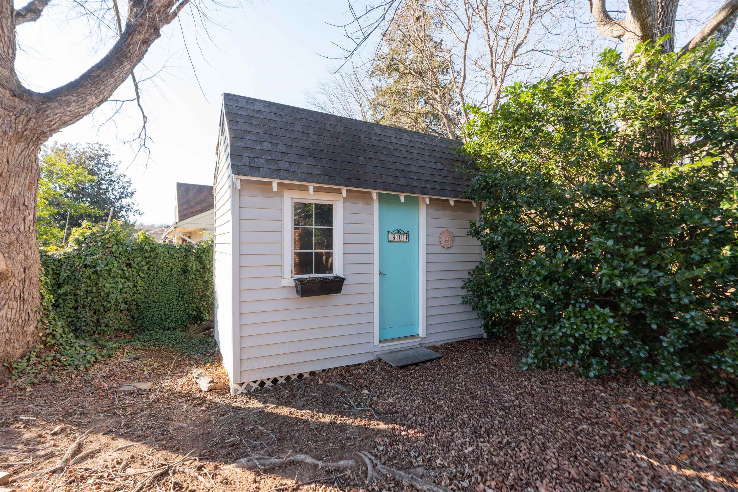 301 VALLEY VIEW DR, STAUNTON, Virginia 24401, 2 Bedrooms Bedrooms, ,2 BathroomsBathrooms,Residential,301 VALLEY VIEW DR,672472 MLS # 672472