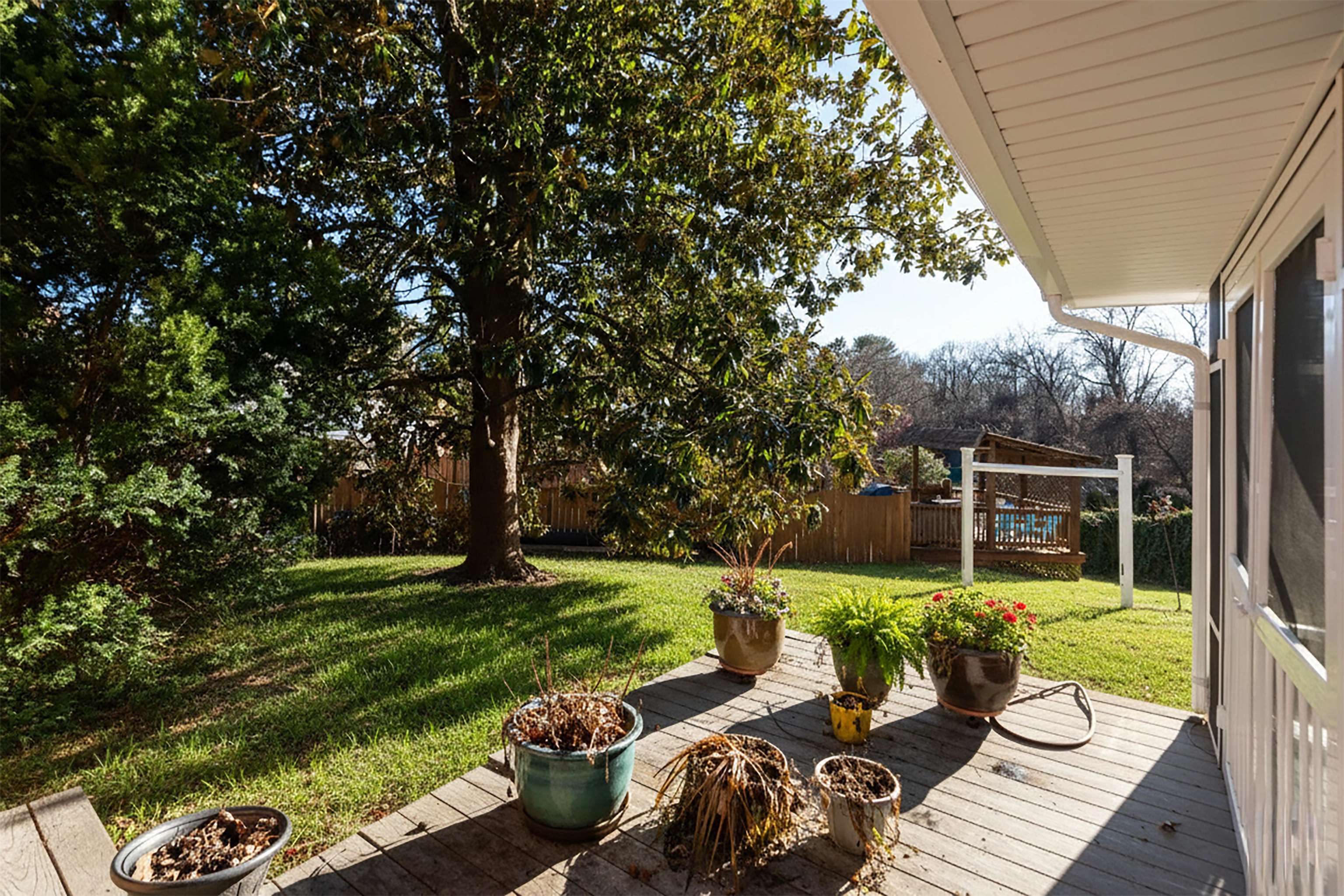 301 VALLEY VIEW DR, STAUNTON, Virginia 24401, 2 Bedrooms Bedrooms, ,2 BathroomsBathrooms,Residential,301 VALLEY VIEW DR,672472 MLS # 672472