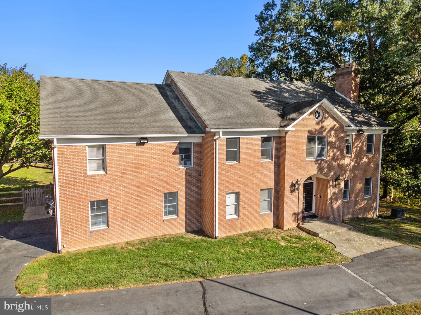 9200 FALLS RUN RD, MCLEAN, Virginia 22102, 6 Bedrooms Bedrooms, ,3 BathroomsBathrooms,Residential,For sale,9200 FALLS RUN RD,VAFX2279970 MLS # VAFX2279970 9200 FALLS RUN RD, MCLEAN, Virginia 22102, 6 Bedrooms Bedrooms, ,3 BathroomsBathrooms,Residential,For sale,9200 FALLS RUN RD,VAFX2279970 MLS # VAFX2279970