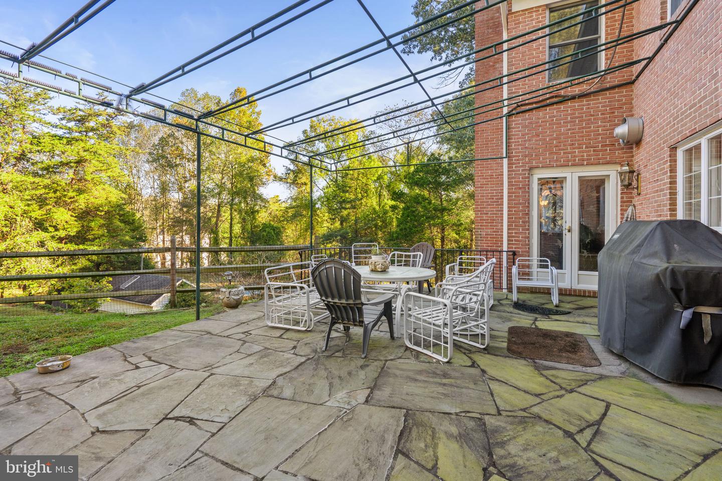 9200 FALLS RUN RD, MCLEAN, Virginia 22102, 6 Bedrooms Bedrooms, ,3 BathroomsBathrooms,Residential,For sale,9200 FALLS RUN RD,VAFX2279970 MLS # VAFX2279970 9200 FALLS RUN RD, MCLEAN, Virginia 22102, 6 Bedrooms Bedrooms, ,3 BathroomsBathrooms,Residential,For sale,9200 FALLS RUN RD,VAFX2279970 MLS # VAFX2279970