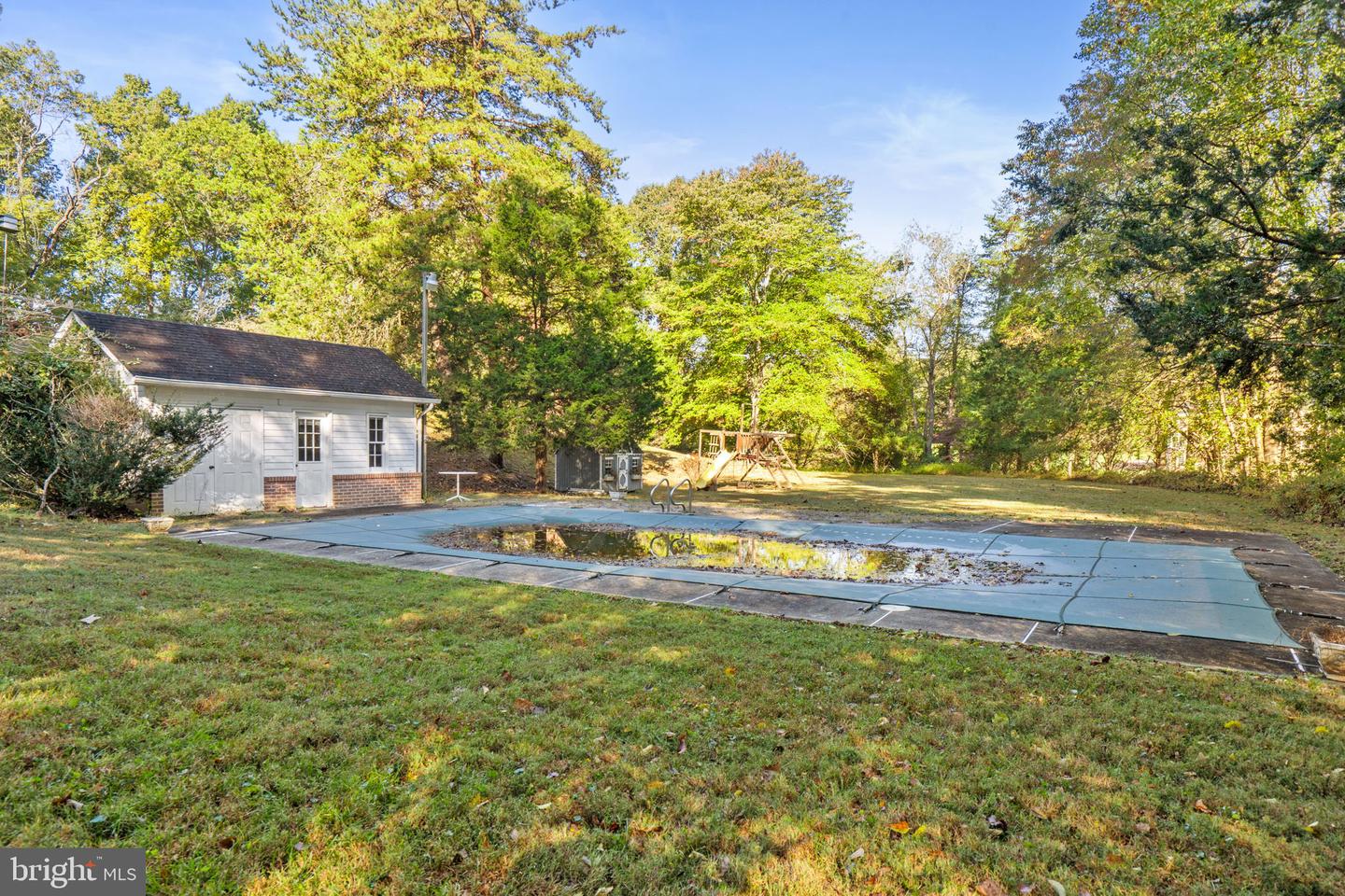 9200 FALLS RUN RD, MCLEAN, Virginia 22102, 6 Bedrooms Bedrooms, ,3 BathroomsBathrooms,Residential,For sale,9200 FALLS RUN RD,VAFX2279970 MLS # VAFX2279970 9200 FALLS RUN RD, MCLEAN, Virginia 22102, 6 Bedrooms Bedrooms, ,3 BathroomsBathrooms,Residential,For sale,9200 FALLS RUN RD,VAFX2279970 MLS # VAFX2279970