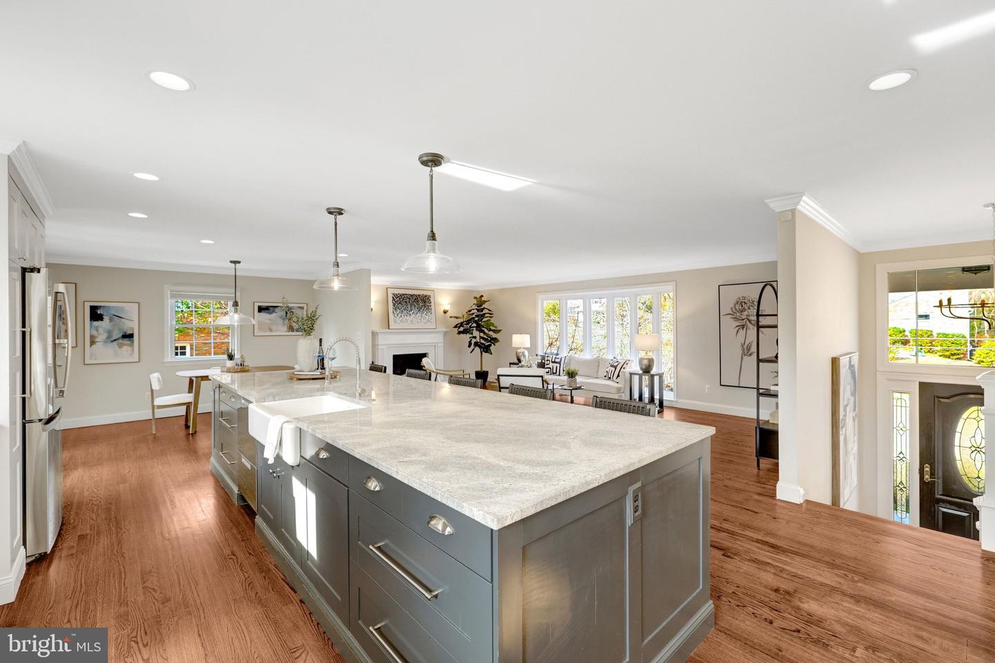 9119 HAMILTON DR, FAIRFAX, Virginia 22031, 5 Bedrooms Bedrooms, ,3 BathroomsBathrooms,Residential,For sale,9119 HAMILTON DR,VAFX2280456 MLS # VAFX2280456