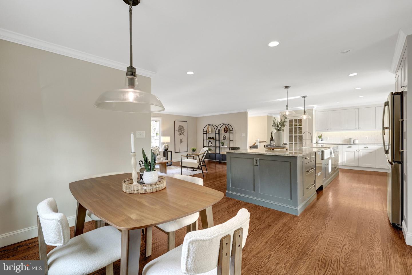 9119 HAMILTON DR, FAIRFAX, Virginia 22031, 5 Bedrooms Bedrooms, ,3 BathroomsBathrooms,Residential,For sale,9119 HAMILTON DR,VAFX2280456 MLS # VAFX2280456