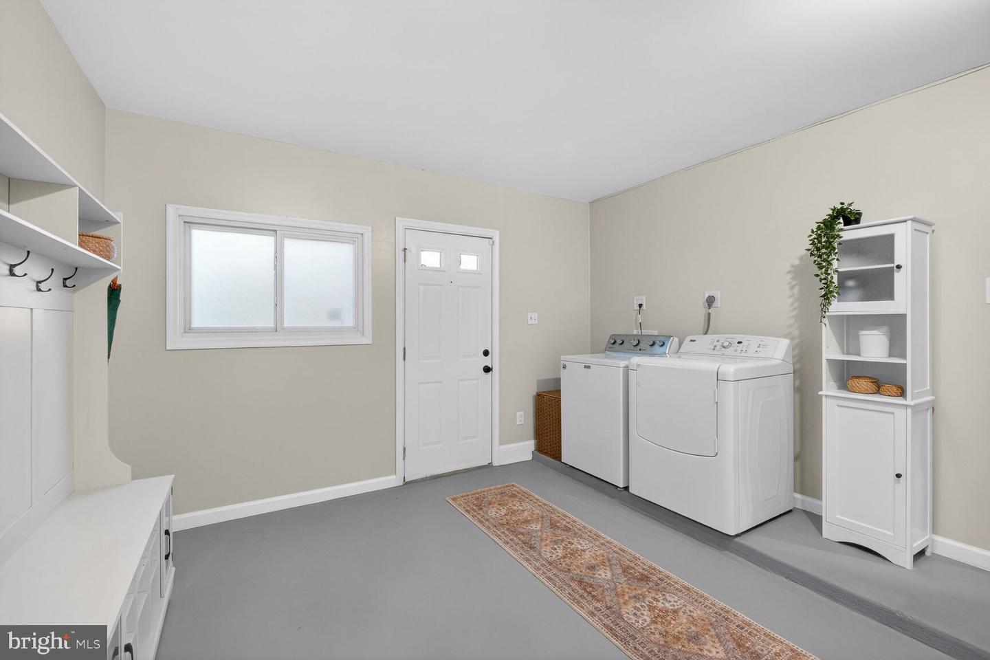 4010 NOVAR DR, CHANTILLY, Virginia 20151, 3 Bedrooms Bedrooms, ,2 BathroomsBathrooms,Residential,For sale,4010 NOVAR DR,VAFX2280472 MLS # VAFX2280472