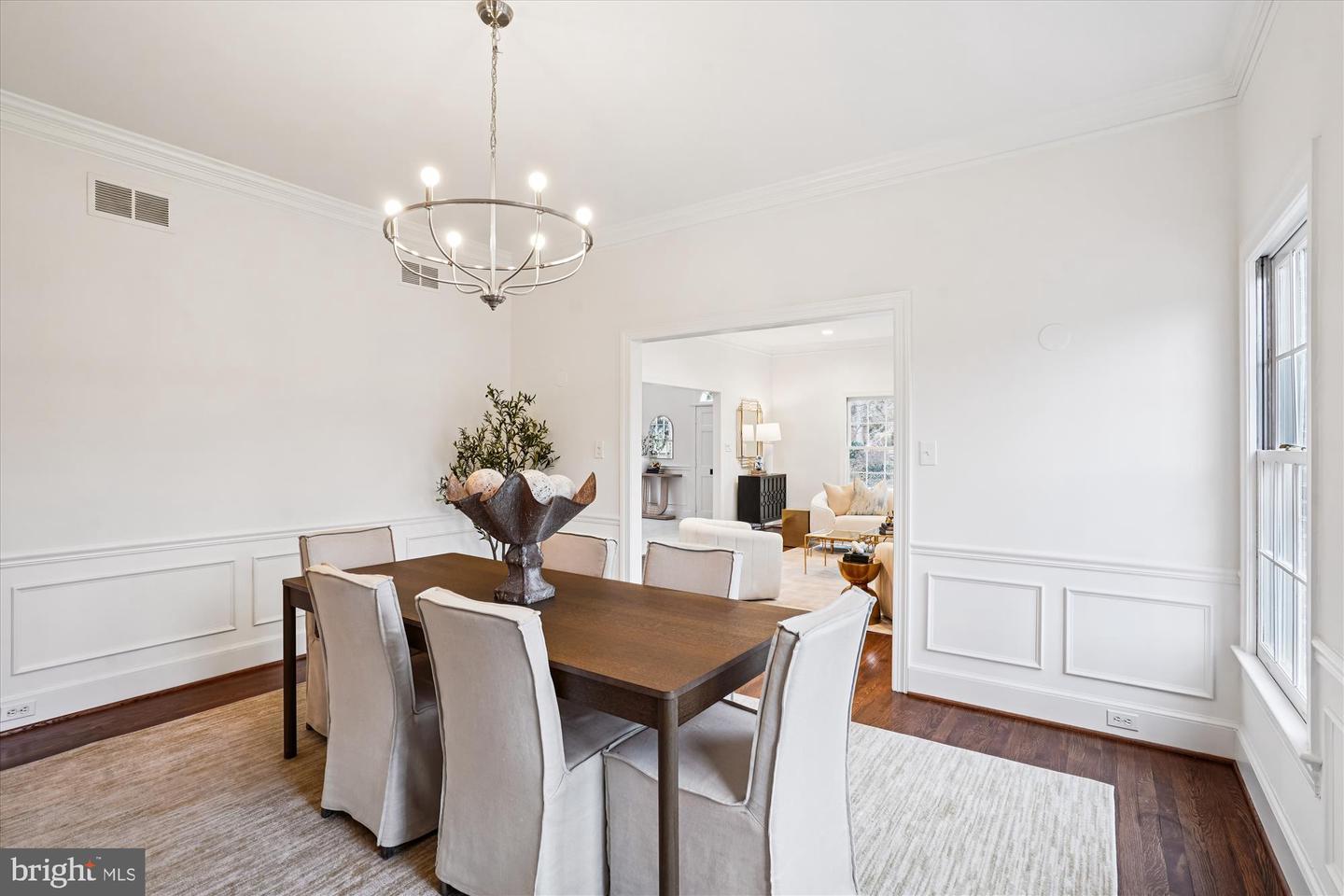 4500 35TH RD N, ARLINGTON, Virginia 22207, 4 Bedrooms Bedrooms, ,3 BathroomsBathrooms,Residential,For sale,4500 35TH RD N,VAAR2066478 MLS # VAAR2066478