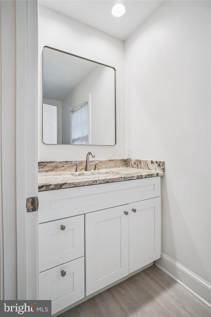 4500 35TH RD N, ARLINGTON, Virginia 22207, 4 Bedrooms Bedrooms, ,3 BathroomsBathrooms,Residential,For sale,4500 35TH RD N,VAAR2066478 MLS # VAAR2066478