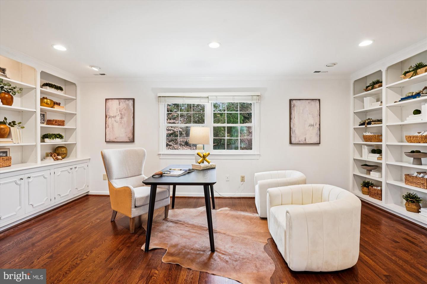 4500 35TH RD N, ARLINGTON, Virginia 22207, 4 Bedrooms Bedrooms, ,3 BathroomsBathrooms,Residential,For sale,4500 35TH RD N,VAAR2066478 MLS # VAAR2066478