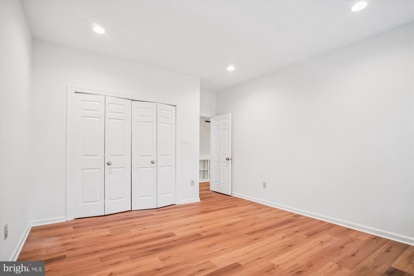 4500 35TH RD N, ARLINGTON, Virginia 22207, 4 Bedrooms Bedrooms, ,3 BathroomsBathrooms,Residential,For sale,4500 35TH RD N,VAAR2066478 MLS # VAAR2066478