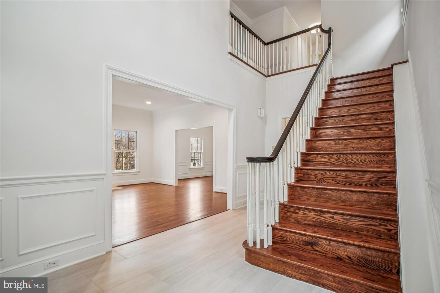 4500 35TH RD N, ARLINGTON, Virginia 22207, 4 Bedrooms Bedrooms, ,3 BathroomsBathrooms,Residential,For sale,4500 35TH RD N,VAAR2066478 MLS # VAAR2066478