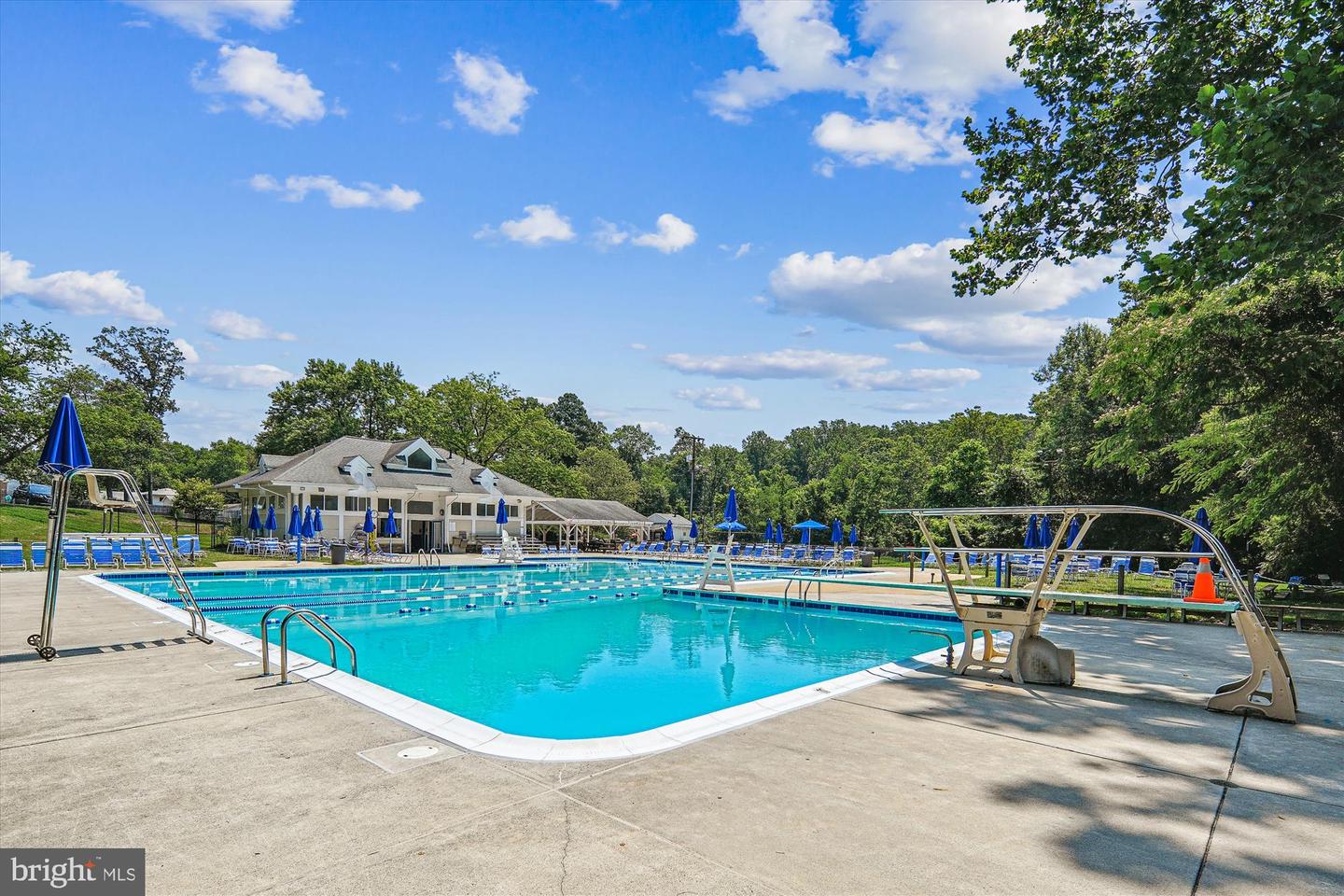 4500 35TH RD N, ARLINGTON, Virginia 22207, 4 Bedrooms Bedrooms, ,3 BathroomsBathrooms,Residential,For sale,4500 35TH RD N,VAAR2066478 MLS # VAAR2066478