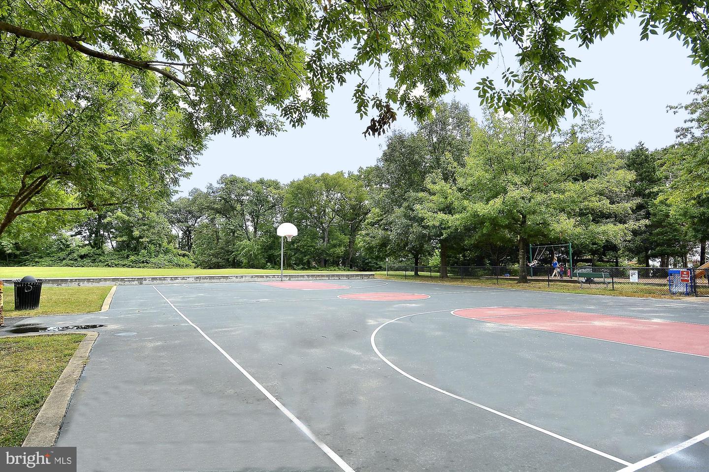 4500 35TH RD N, ARLINGTON, Virginia 22207, 4 Bedrooms Bedrooms, ,3 BathroomsBathrooms,Residential,For sale,4500 35TH RD N,VAAR2066478 MLS # VAAR2066478