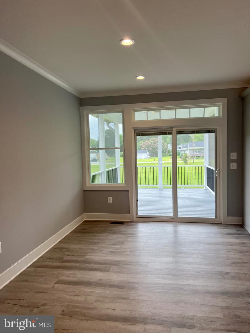 662 GLEBE HARBOR DR, MONTROSS, Virginia 22520, 3 Bedrooms Bedrooms, ,2 BathroomsBathrooms,Residential,For sale,662 GLEBE HARBOR DR,VAWE2010186 MLS # VAWE2010186