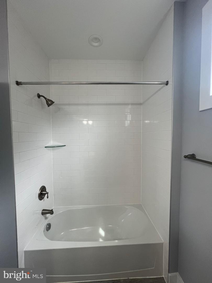 662 GLEBE HARBOR DR, MONTROSS, Virginia 22520, 3 Bedrooms Bedrooms, ,2 BathroomsBathrooms,Residential,For sale,662 GLEBE HARBOR DR,VAWE2010186 MLS # VAWE2010186