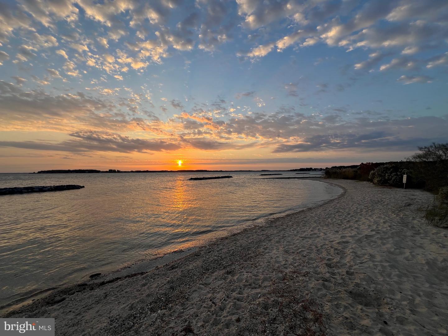 662 GLEBE HARBOR DR, MONTROSS, Virginia 22520, 3 Bedrooms Bedrooms, ,2 BathroomsBathrooms,Residential,For sale,662 GLEBE HARBOR DR,VAWE2010186 MLS # VAWE2010186