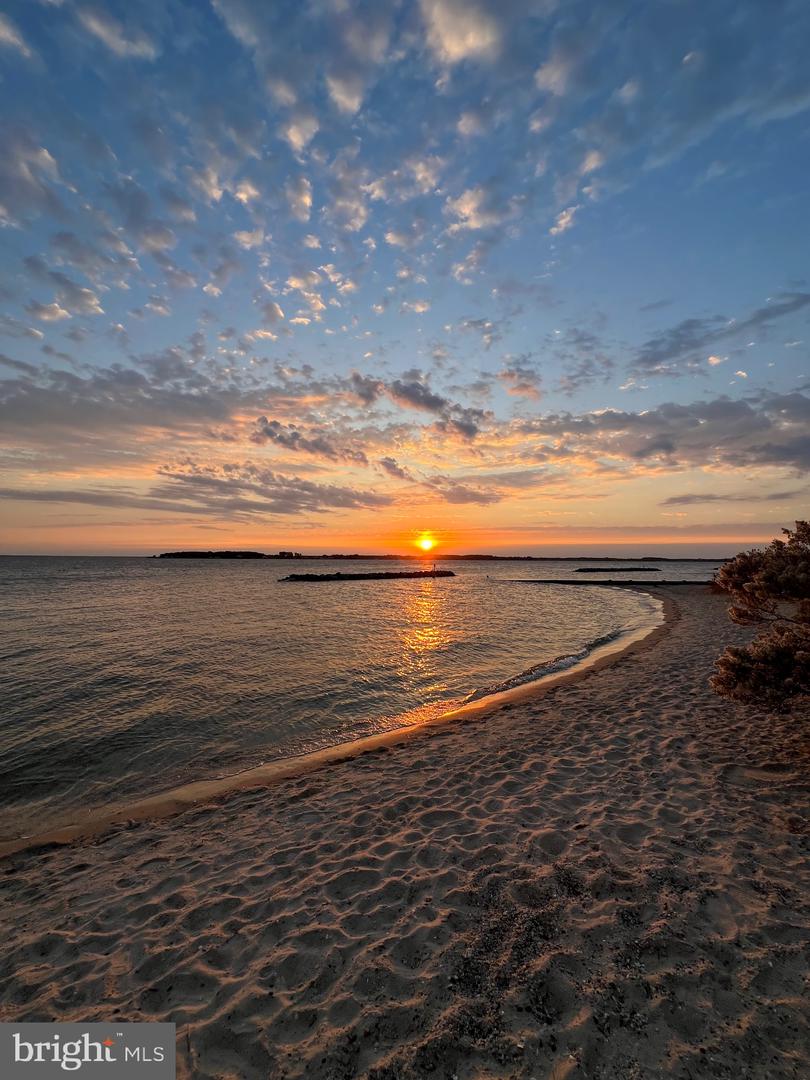 662 GLEBE HARBOR DR, MONTROSS, Virginia 22520, 3 Bedrooms Bedrooms, ,2 BathroomsBathrooms,Residential,For sale,662 GLEBE HARBOR DR,VAWE2010186 MLS # VAWE2010186