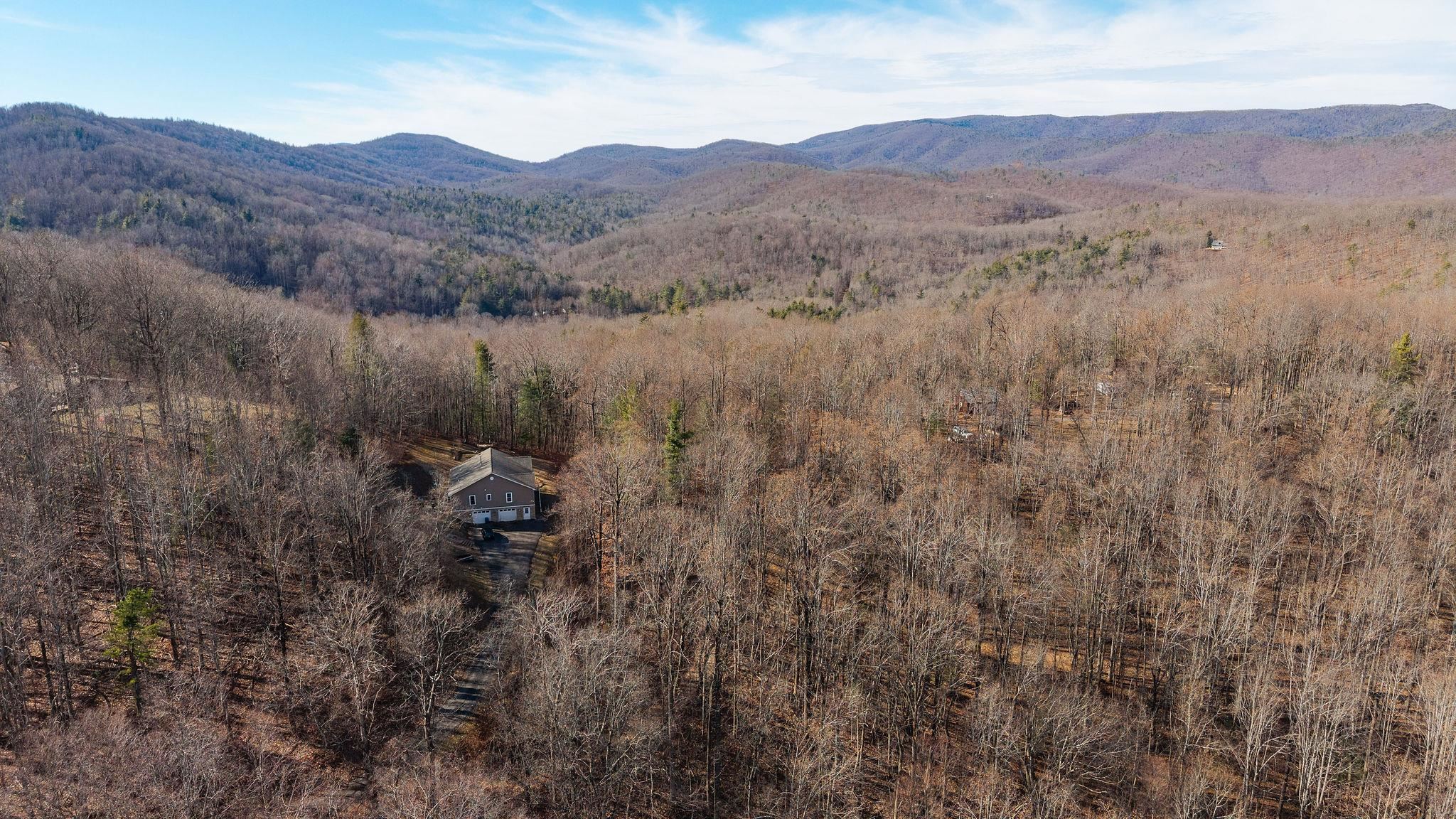 467 REEDS GAP RD, LYNDHURST, Virginia 22952, 3 Bedrooms Bedrooms, ,2 BathroomsBathrooms,Residential,467 REEDS GAP RD,672477 MLS # 672477