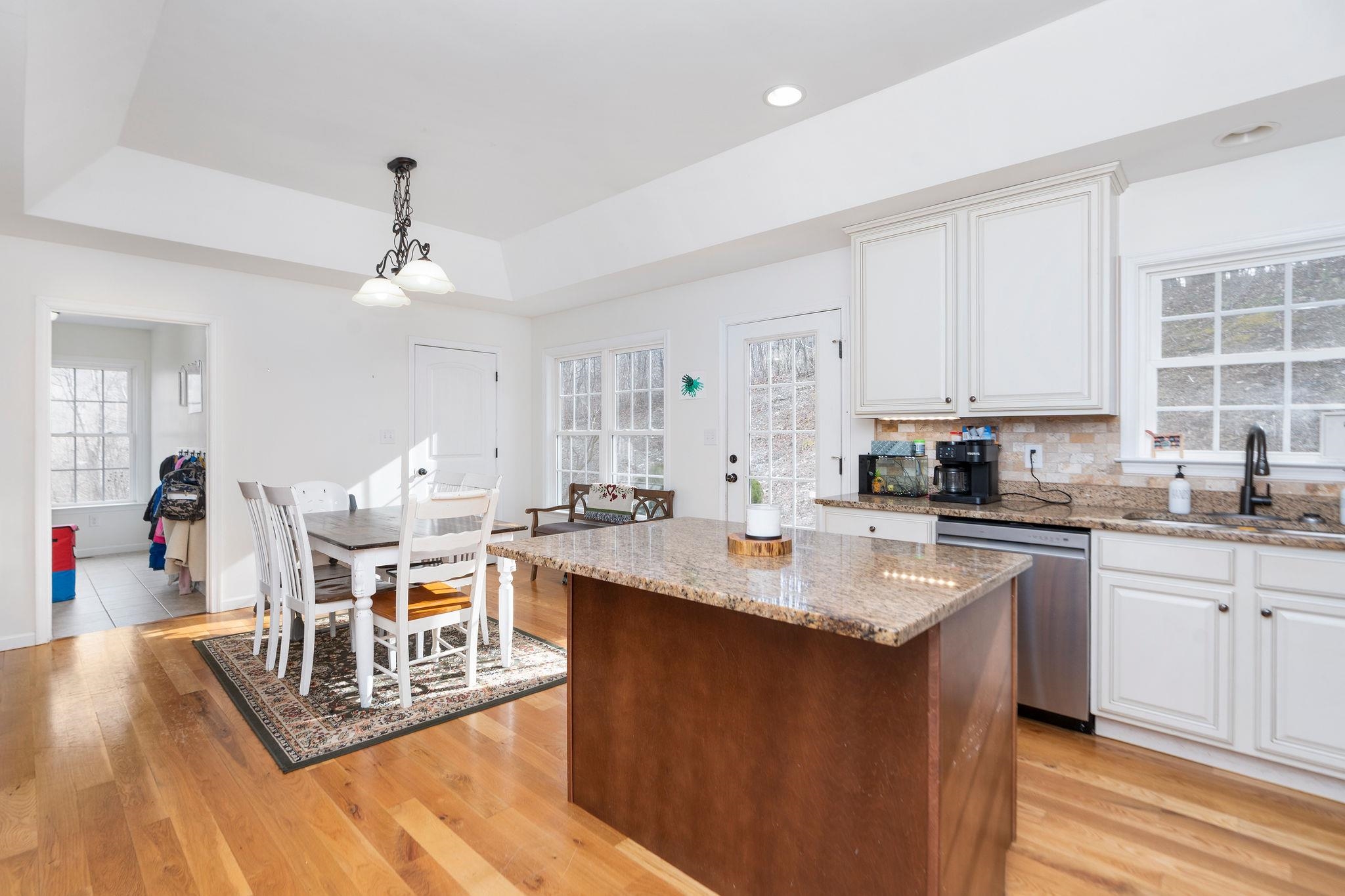 467 REEDS GAP RD, LYNDHURST, Virginia 22952, 3 Bedrooms Bedrooms, ,2 BathroomsBathrooms,Residential,467 REEDS GAP RD,672477 MLS # 672477