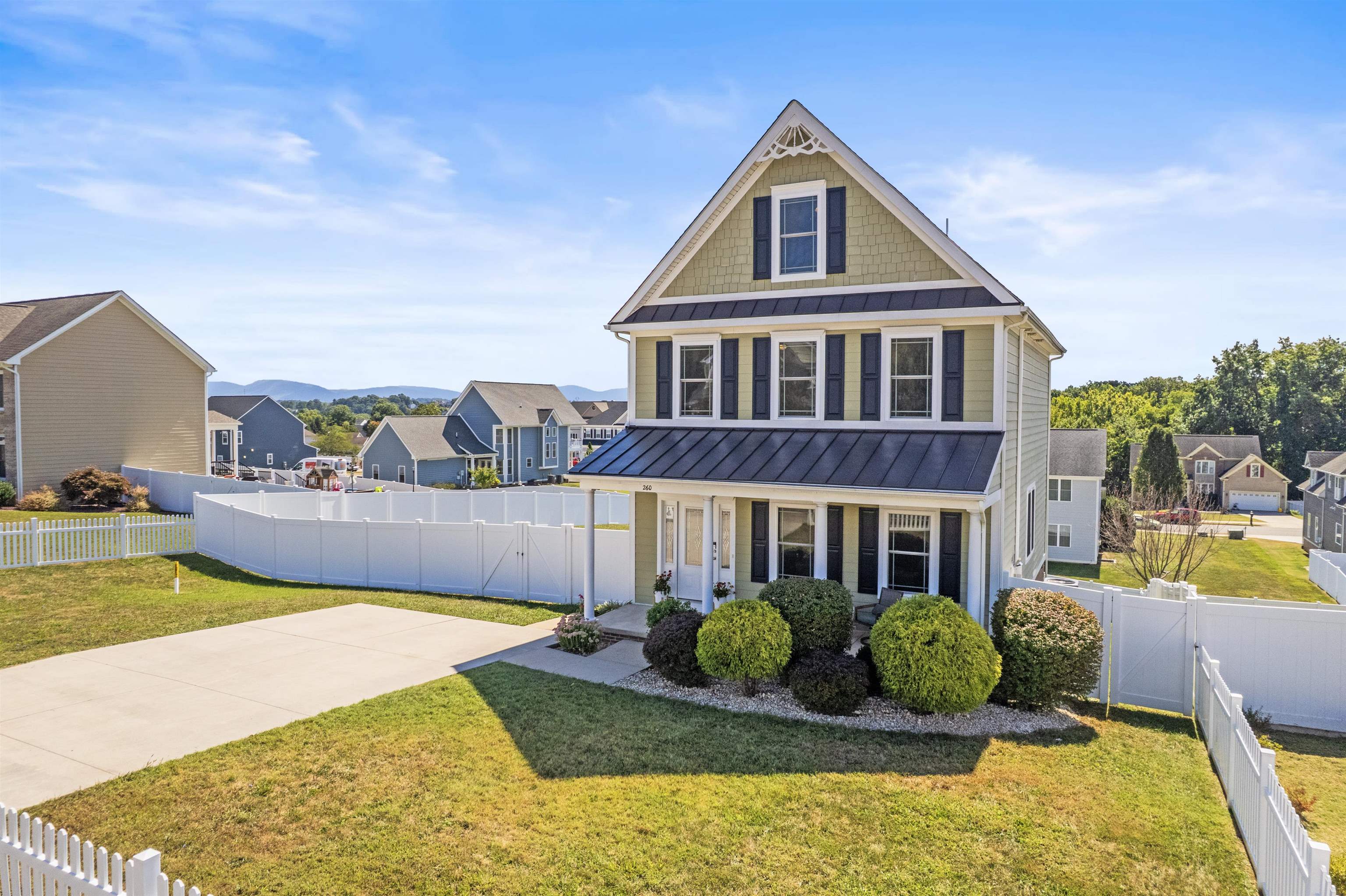 260 WINDSOR DR, FISHERSVILLE, Virginia 22939, 5 Bedrooms Bedrooms, ,3 BathroomsBathrooms,Residential,260 WINDSOR DR,672478 MLS # 672478