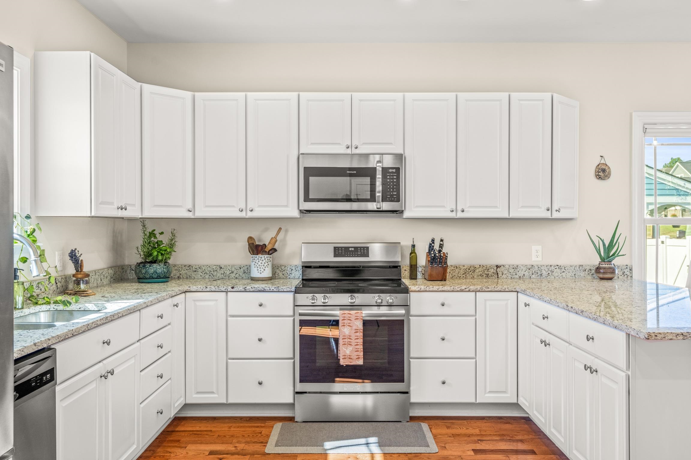 260 WINDSOR DR, FISHERSVILLE, Virginia 22939, 5 Bedrooms Bedrooms, ,3 BathroomsBathrooms,Residential,260 WINDSOR DR,672478 MLS # 672478