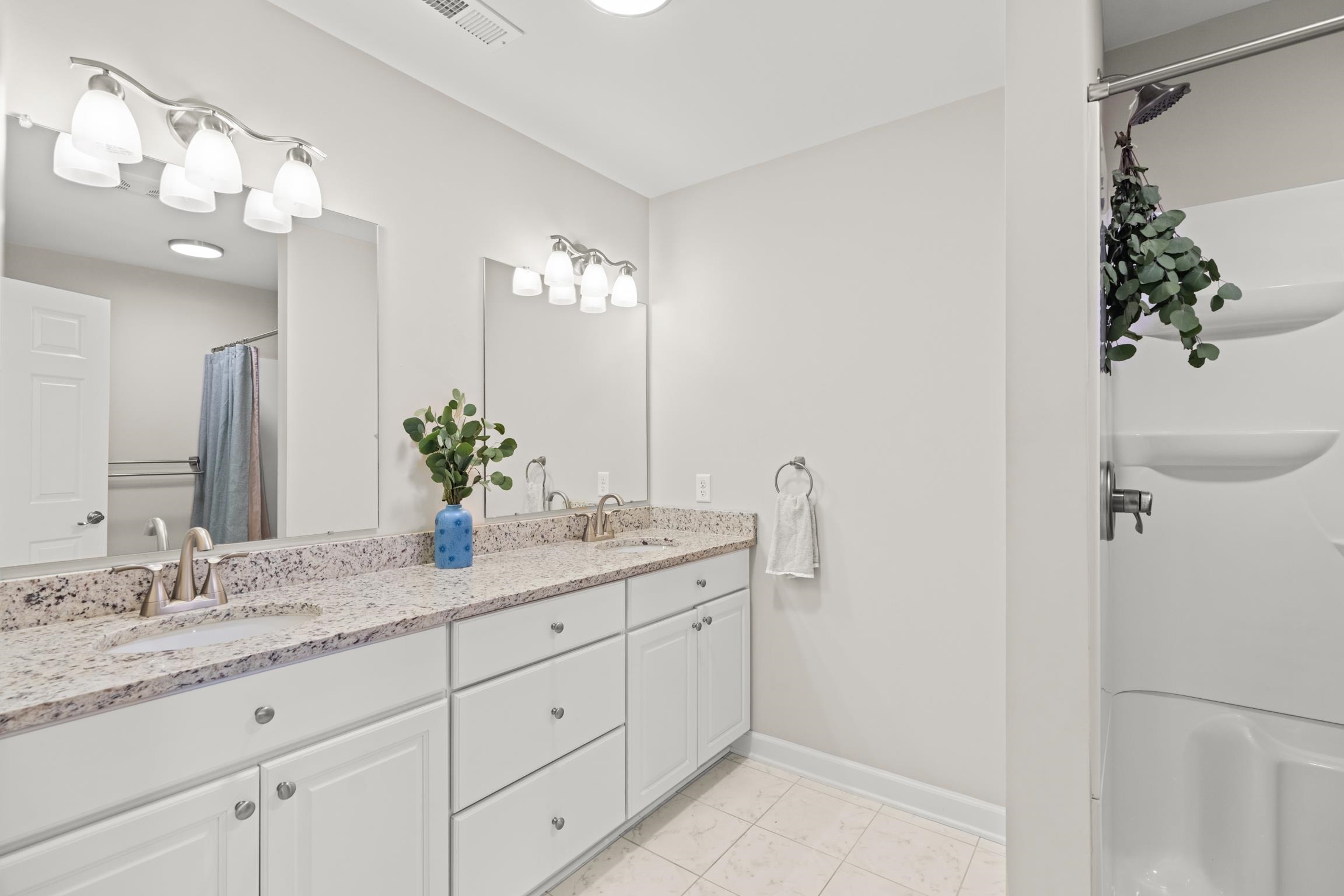 260 WINDSOR DR, FISHERSVILLE, Virginia 22939, 5 Bedrooms Bedrooms, ,3 BathroomsBathrooms,Residential,260 WINDSOR DR,672478 MLS # 672478