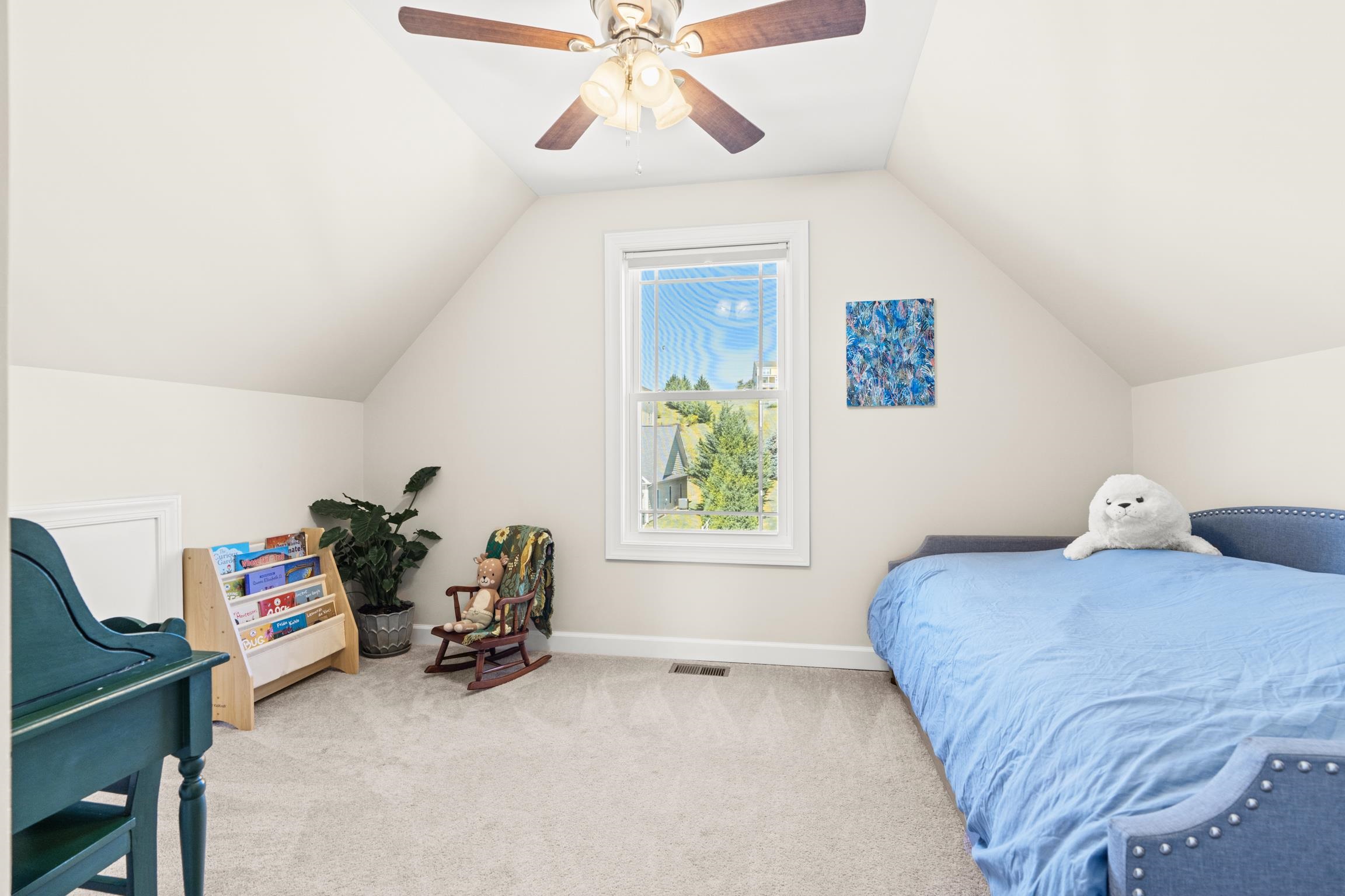 260 WINDSOR DR, FISHERSVILLE, Virginia 22939, 5 Bedrooms Bedrooms, ,3 BathroomsBathrooms,Residential,260 WINDSOR DR,672478 MLS # 672478