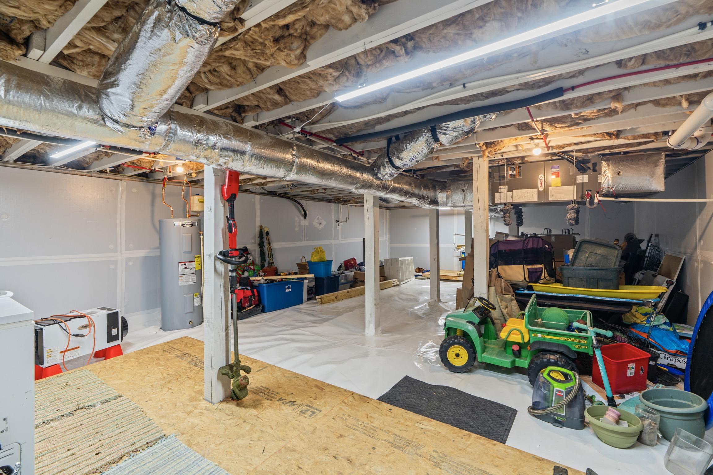 260 WINDSOR DR, FISHERSVILLE, Virginia 22939, 5 Bedrooms Bedrooms, ,3 BathroomsBathrooms,Residential,260 WINDSOR DR,672478 MLS # 672478