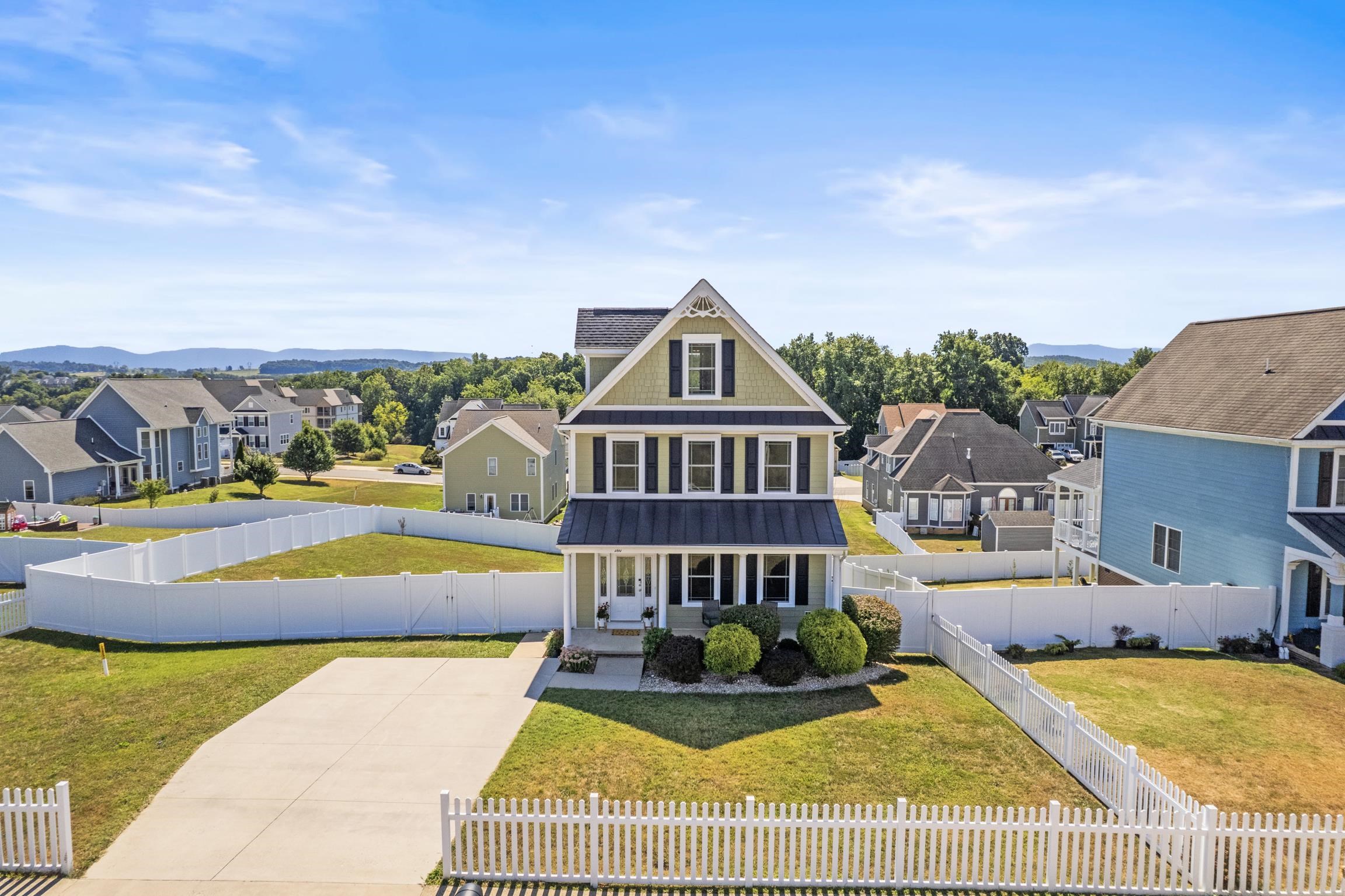 260 WINDSOR DR, FISHERSVILLE, Virginia 22939, 5 Bedrooms Bedrooms, ,3 BathroomsBathrooms,Residential,260 WINDSOR DR,672478 MLS # 672478