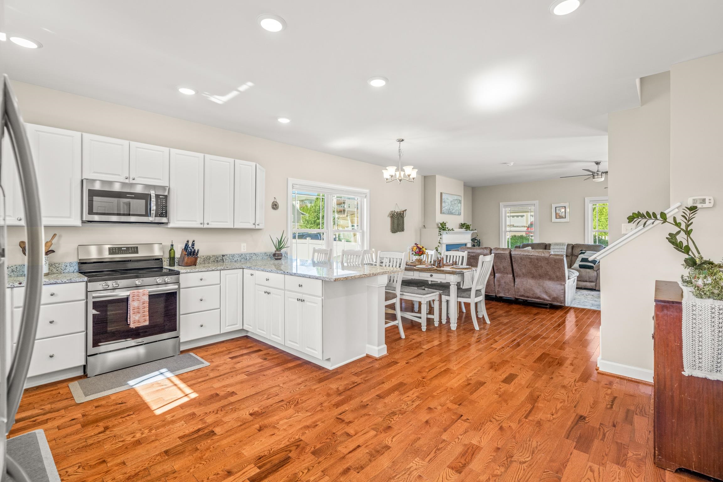 260 WINDSOR DR, FISHERSVILLE, Virginia 22939, 5 Bedrooms Bedrooms, ,3 BathroomsBathrooms,Residential,260 WINDSOR DR,672478 MLS # 672478