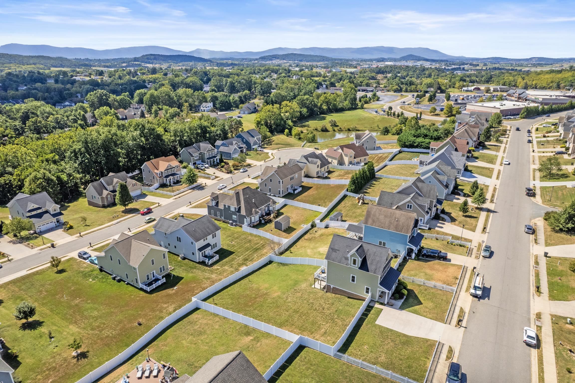 260 WINDSOR DR, FISHERSVILLE, Virginia 22939, 5 Bedrooms Bedrooms, ,3 BathroomsBathrooms,Residential,260 WINDSOR DR,672478 MLS # 672478