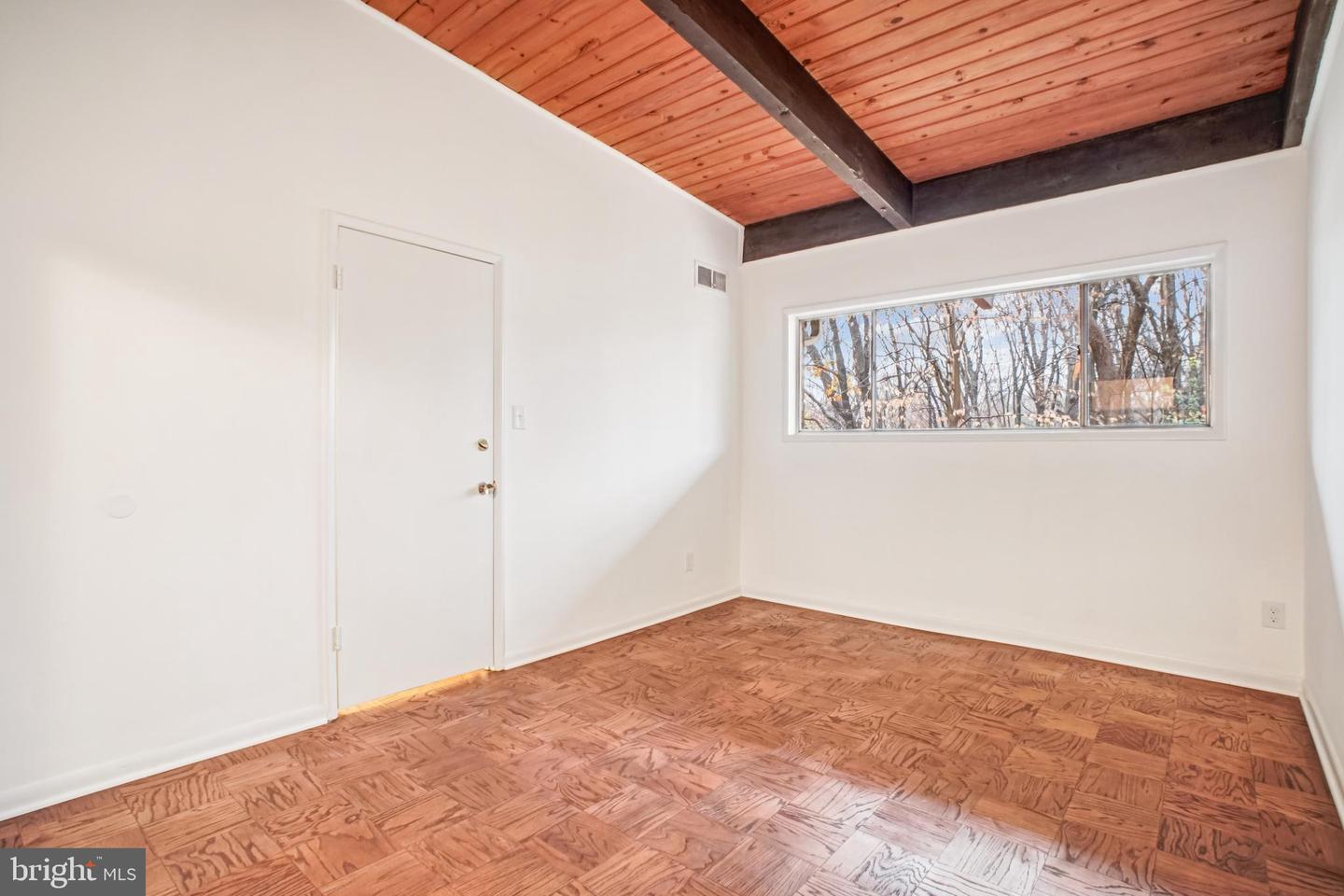 4333 AMERICANA DR #203, ANNANDALE, Virginia 22003, 2 Bedrooms Bedrooms, ,1 BathroomBathrooms,Residential,For sale,4333 AMERICANA DR #203,VAFX2281478 MLS # VAFX2281478