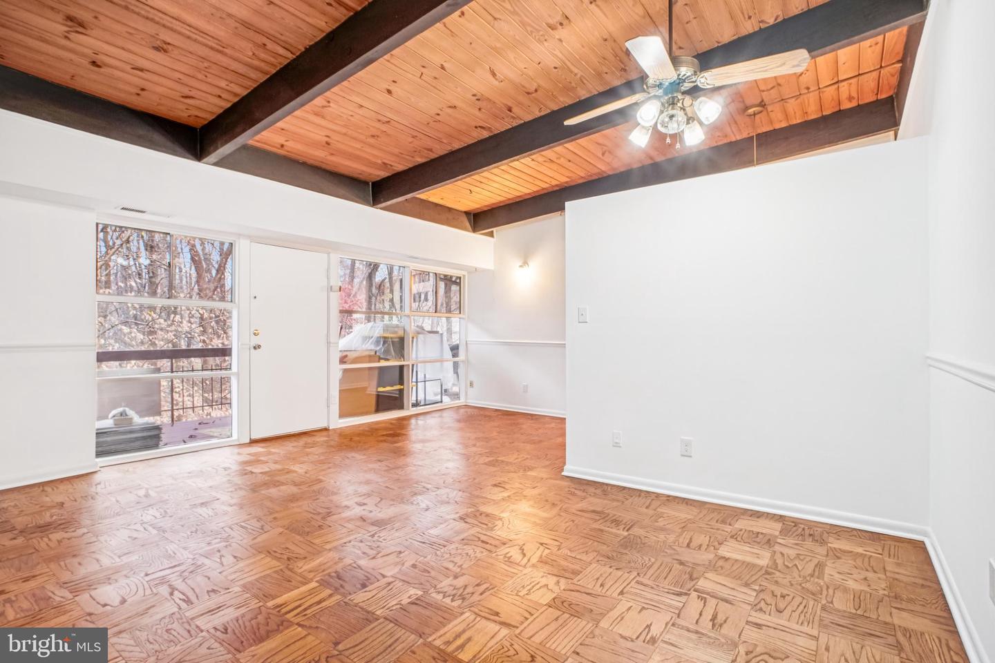 4333 AMERICANA DR #203, ANNANDALE, Virginia 22003, 2 Bedrooms Bedrooms, ,1 BathroomBathrooms,Residential,For sale,4333 AMERICANA DR #203,VAFX2281478 MLS # VAFX2281478