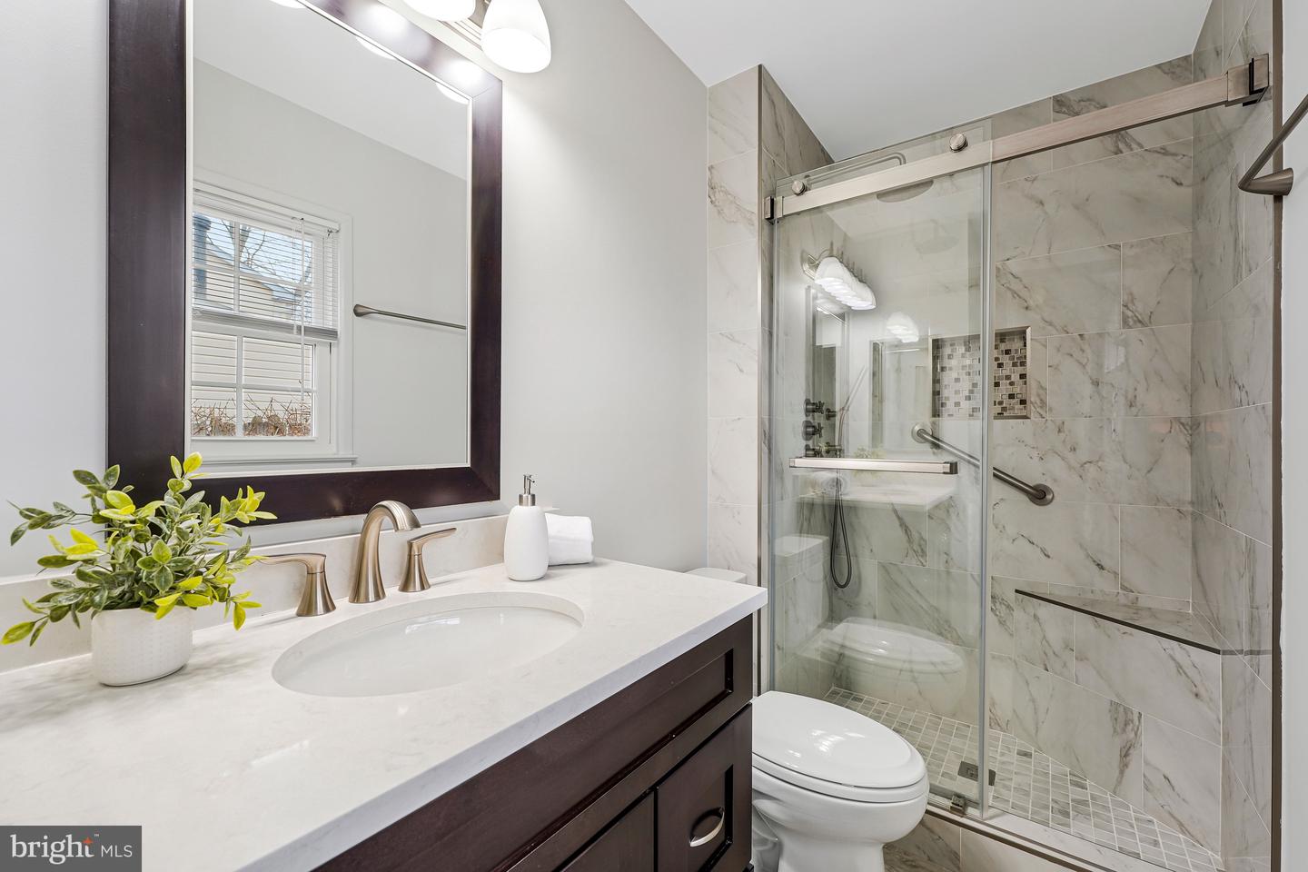 13107 PENNYPACKER LN, FAIRFAX, Virginia 22033, 4 Bedrooms Bedrooms, ,2 BathroomsBathrooms,Residential,For sale,13107 PENNYPACKER LN,VAFX2281748 MLS # VAFX2281748