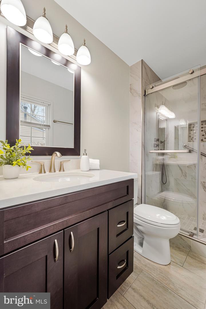 13107 PENNYPACKER LN, FAIRFAX, Virginia 22033, 4 Bedrooms Bedrooms, ,2 BathroomsBathrooms,Residential,For sale,13107 PENNYPACKER LN,VAFX2281748 MLS # VAFX2281748